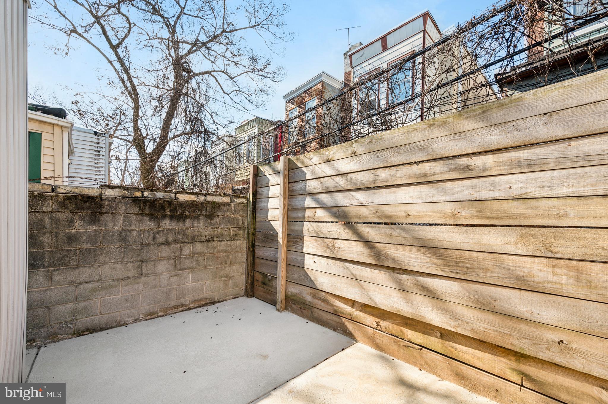 STRAWBERRY MANSION - Residential