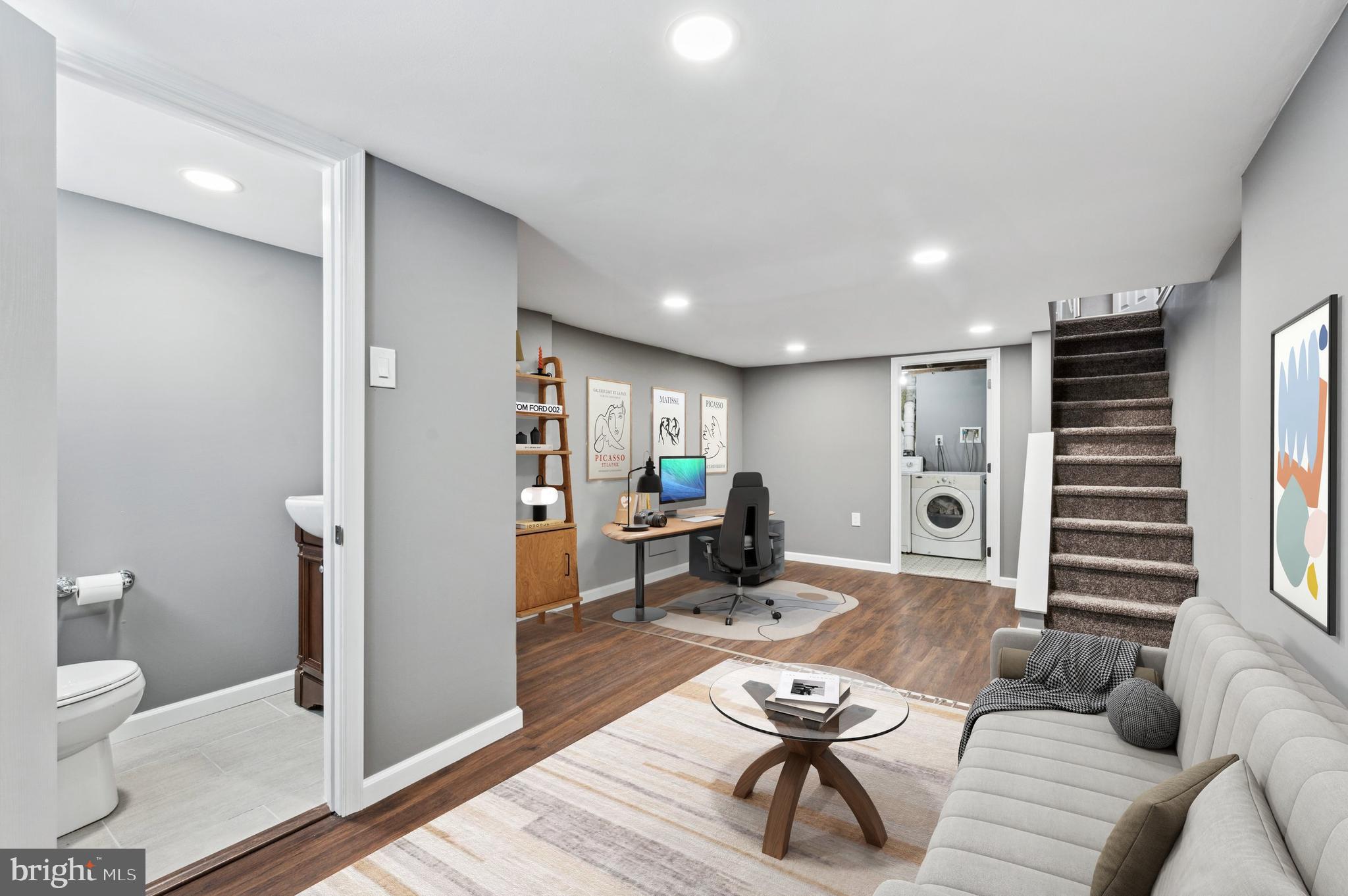 STRAWBERRY MANSION - Residential