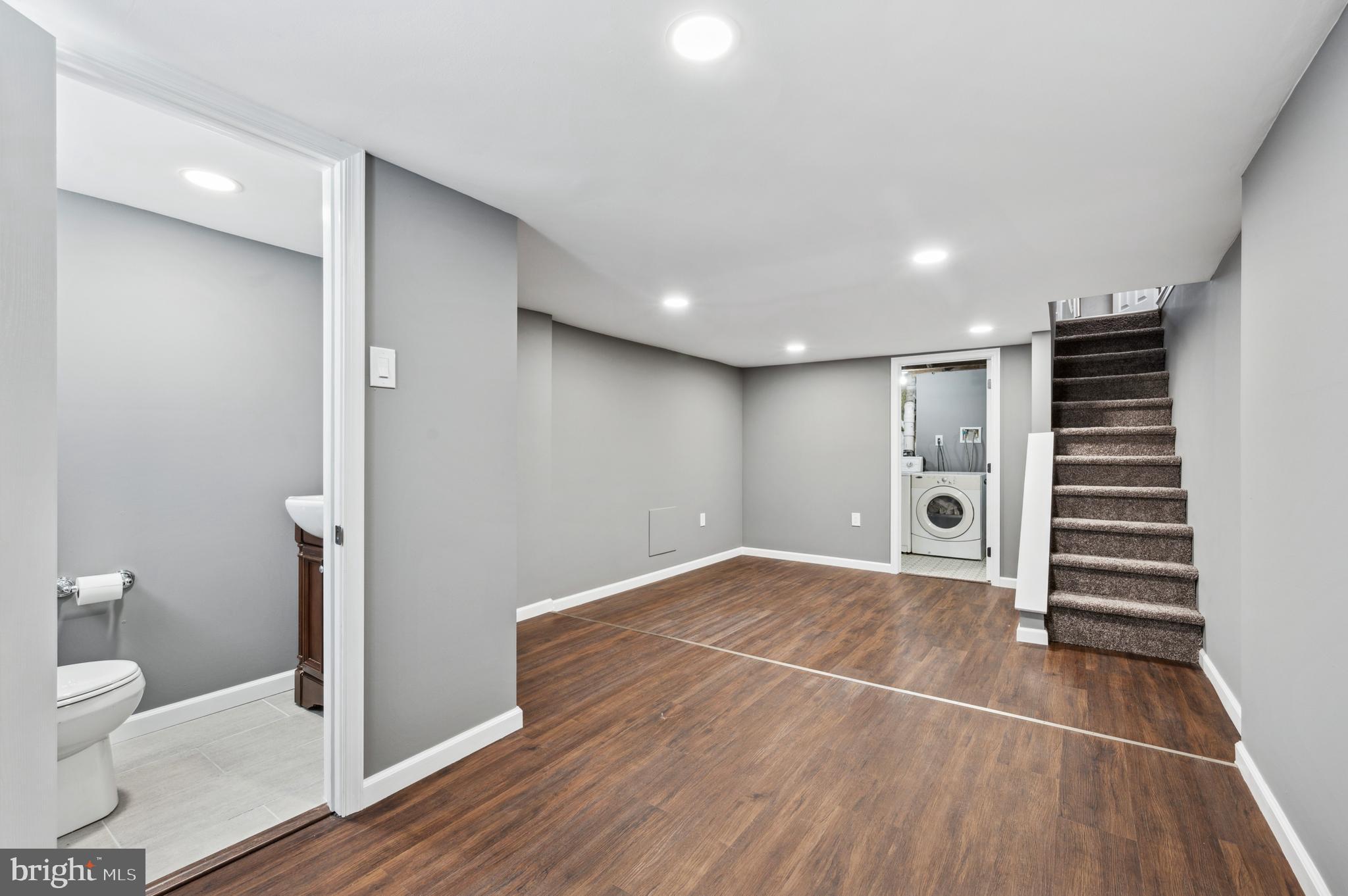 STRAWBERRY MANSION - Residential