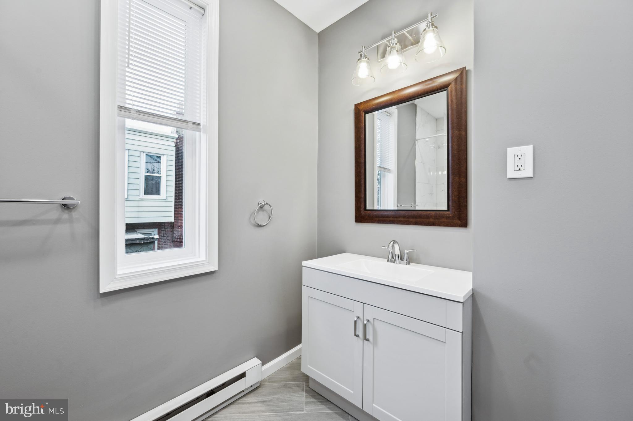 STRAWBERRY MANSION - Residential