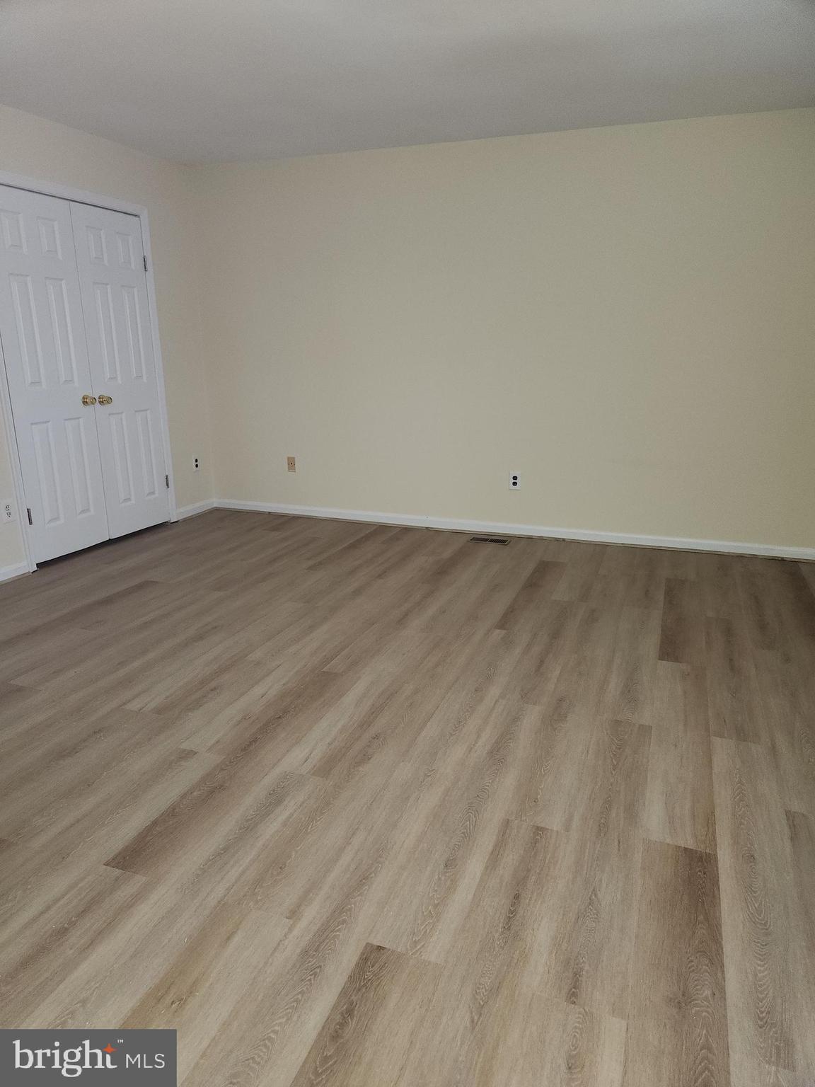 GLEN COVE - Residential