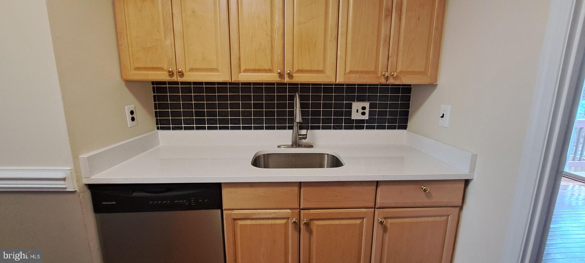 GLEN COVE - Residential