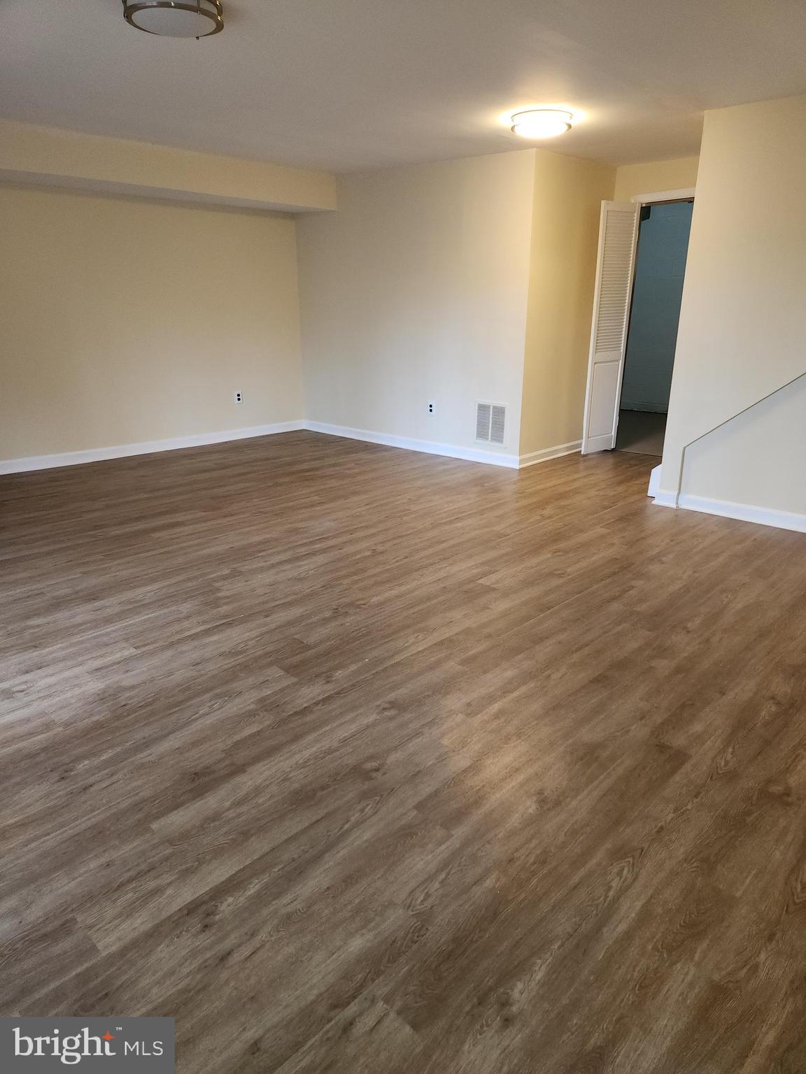 GLEN COVE - Residential