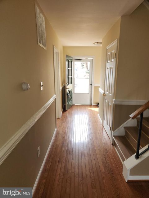 5422 LONG BOAT COURT FAIRFAX VA 22032