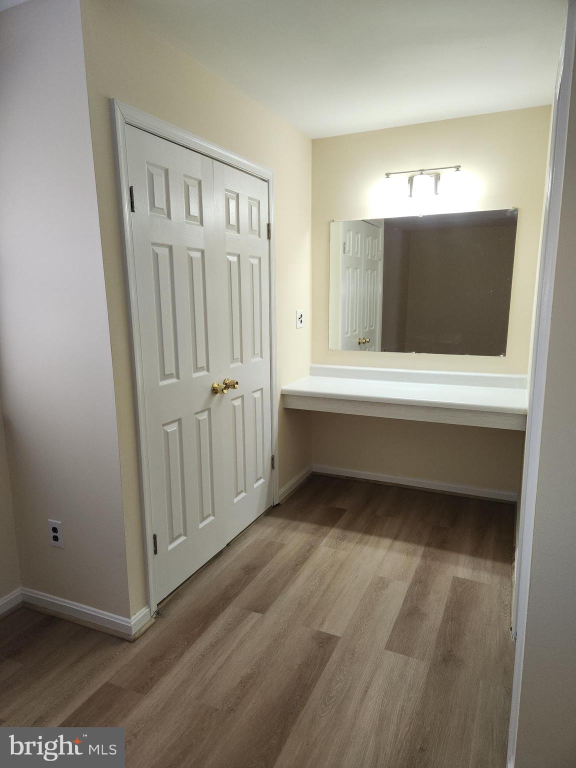 GLEN COVE - Residential