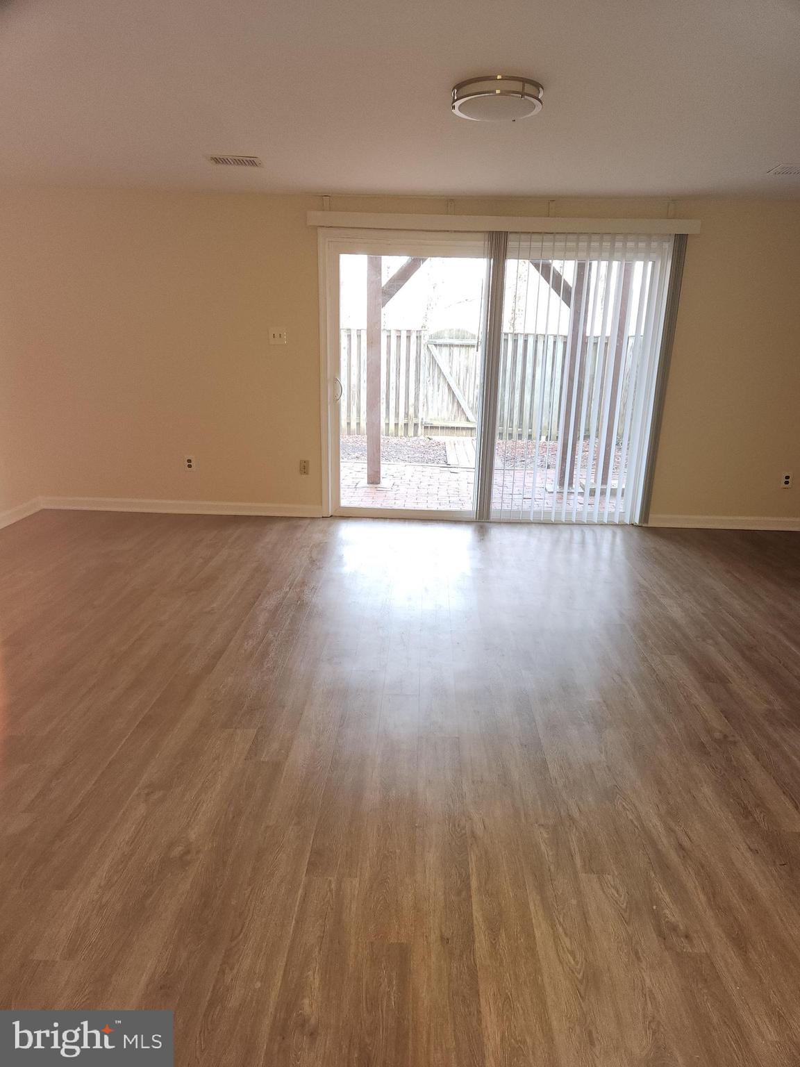 GLEN COVE - Residential