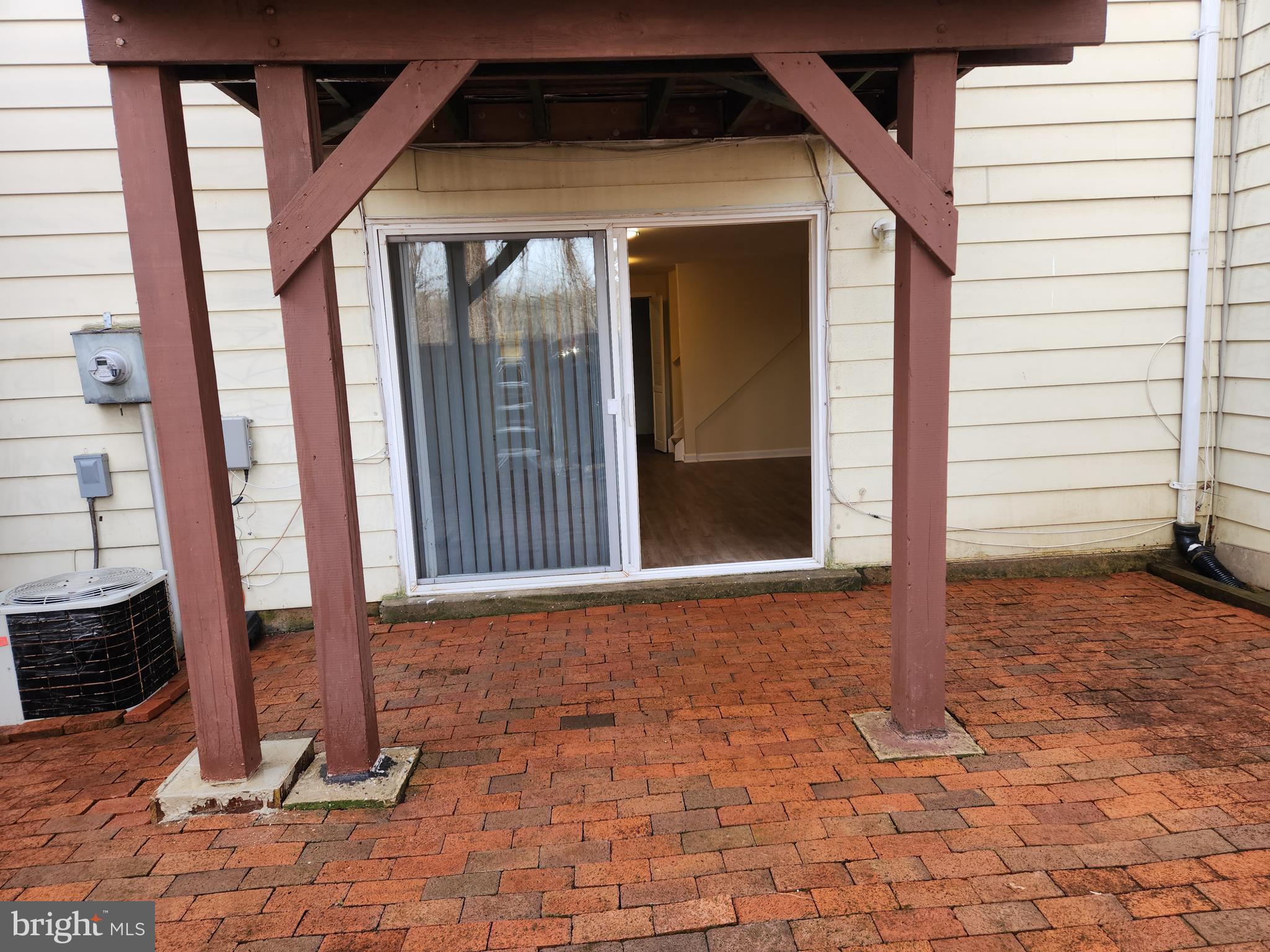 GLEN COVE - Residential