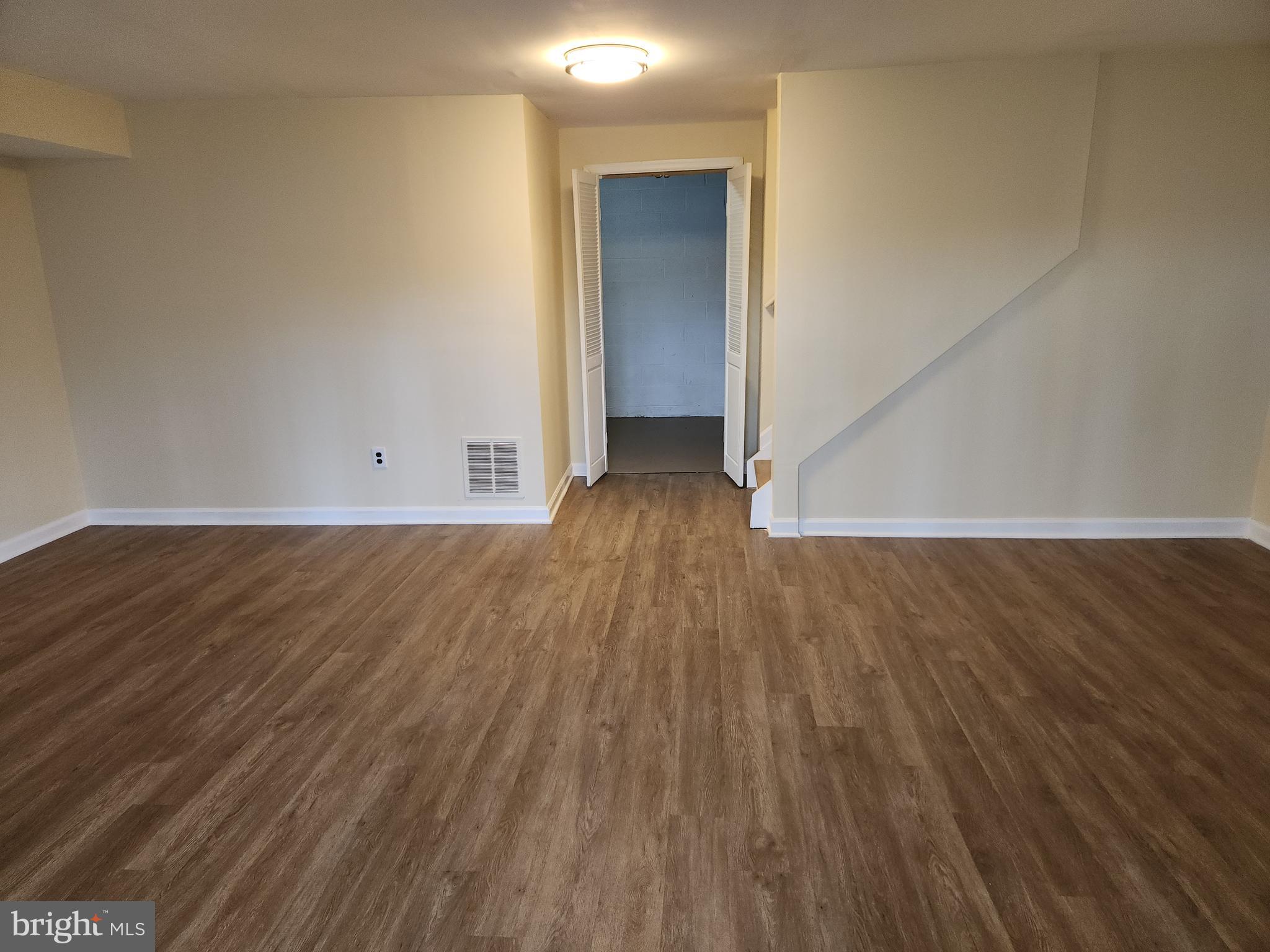 GLEN COVE - Residential