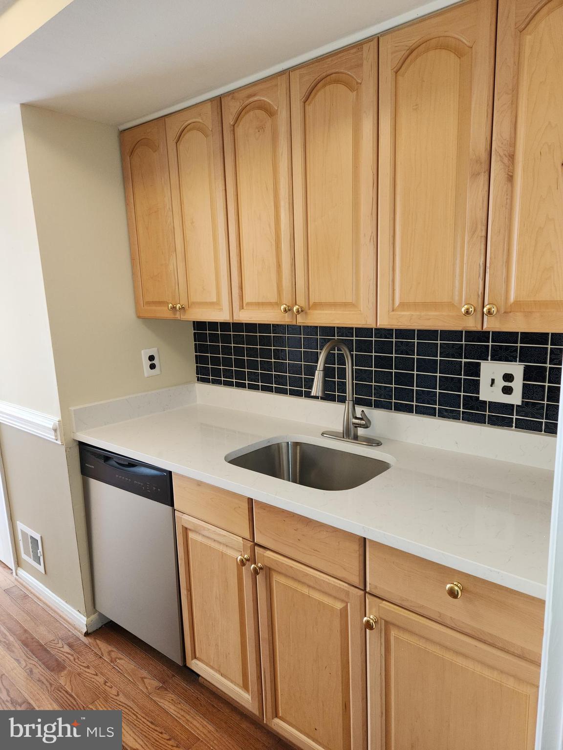 GLEN COVE - Residential