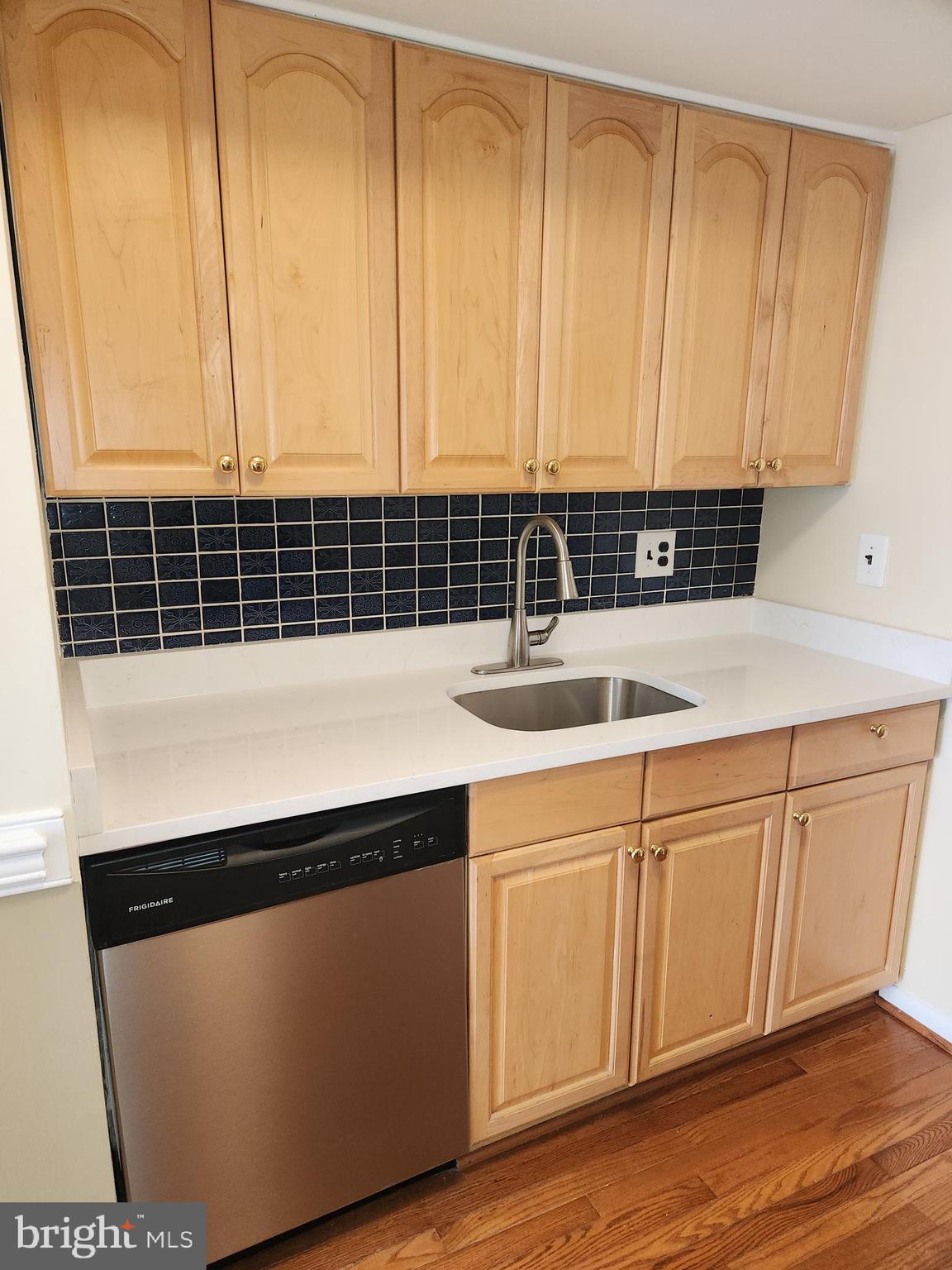 GLEN COVE - Residential