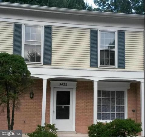 5422 LONG BOAT COURT FAIRFAX VA 22032