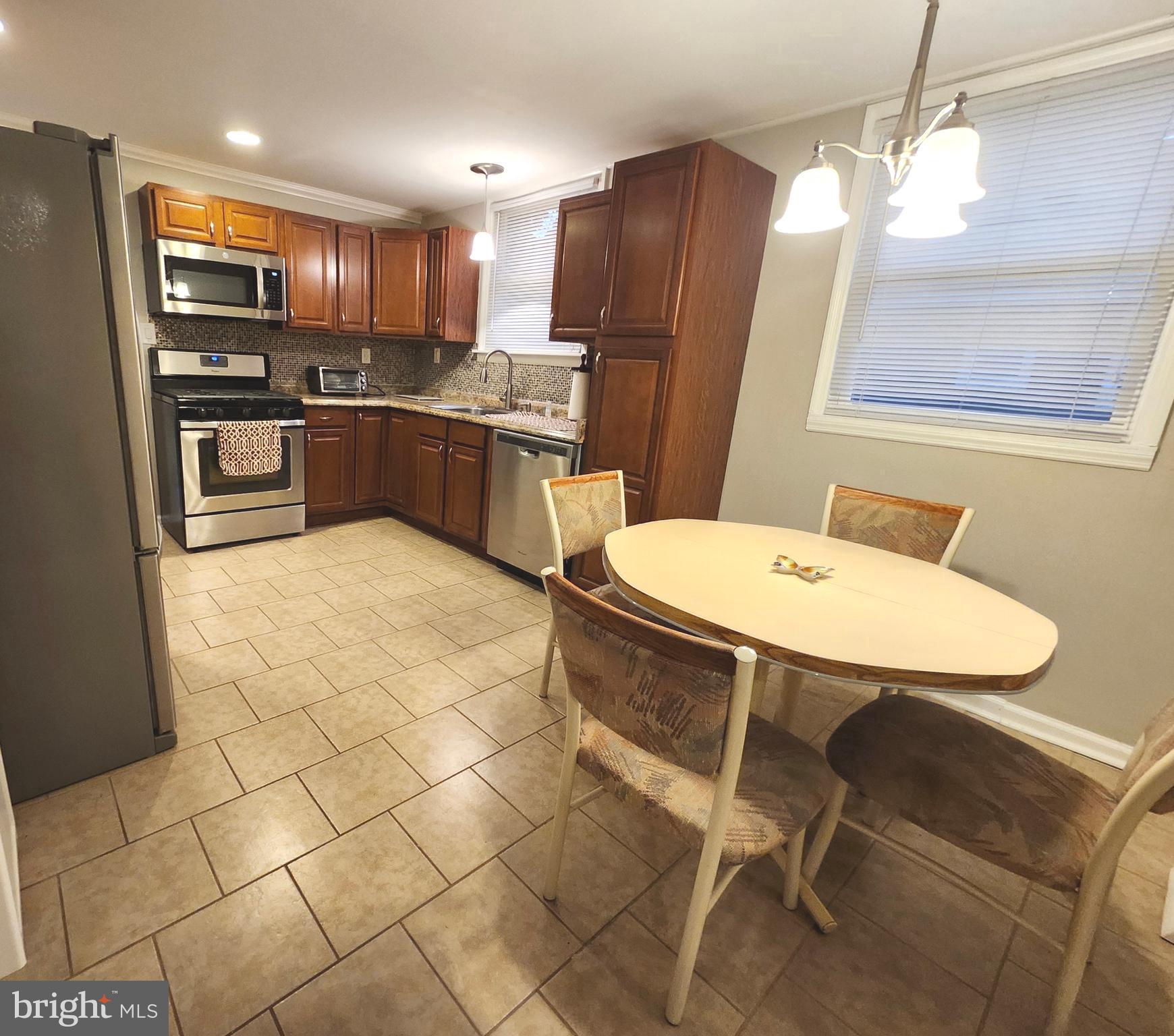 2523 SPRINGVIEW ROAD