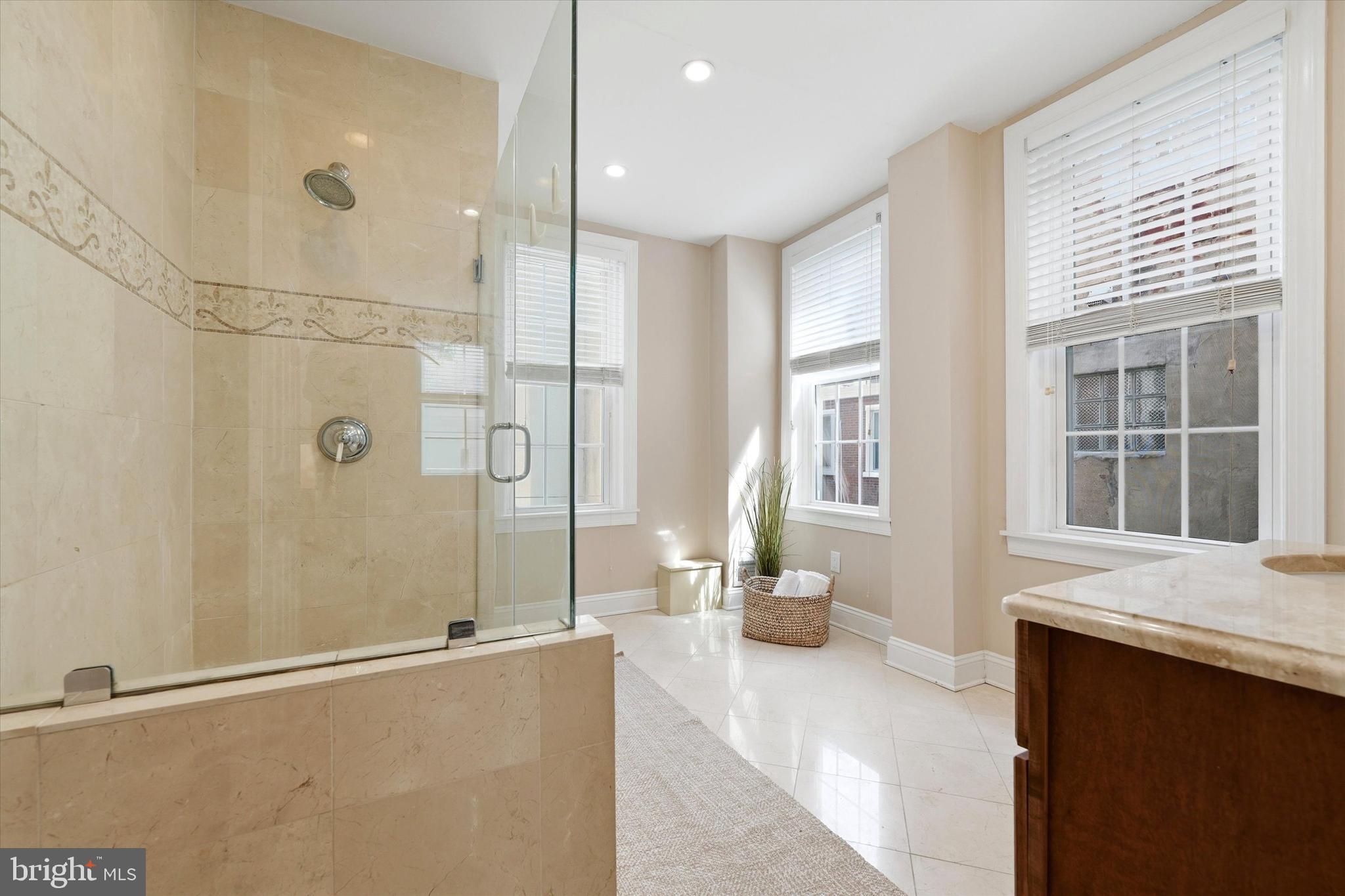 WASHINGTON SQ WEST - Residential