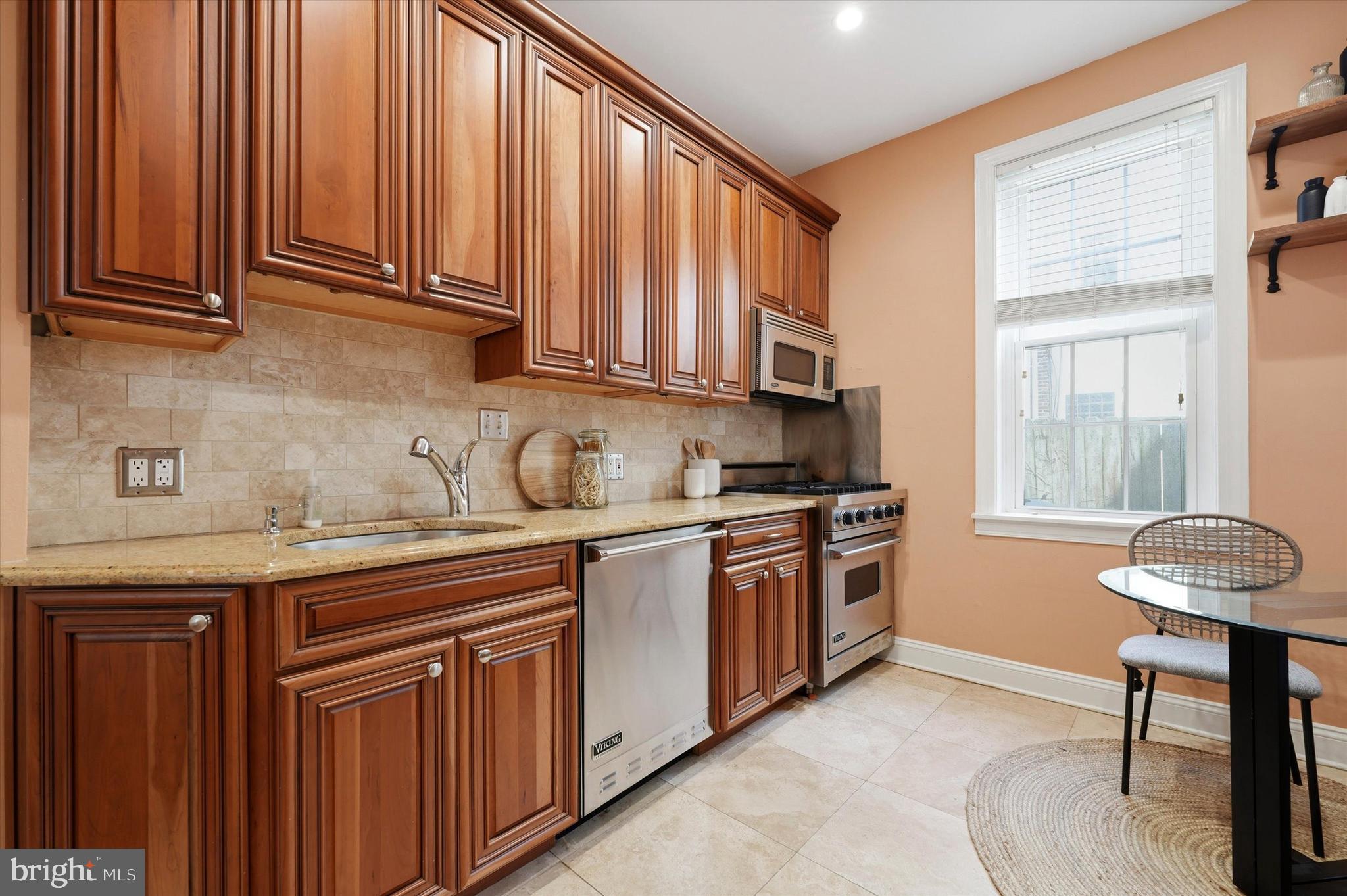 WASHINGTON SQ WEST - Residential
