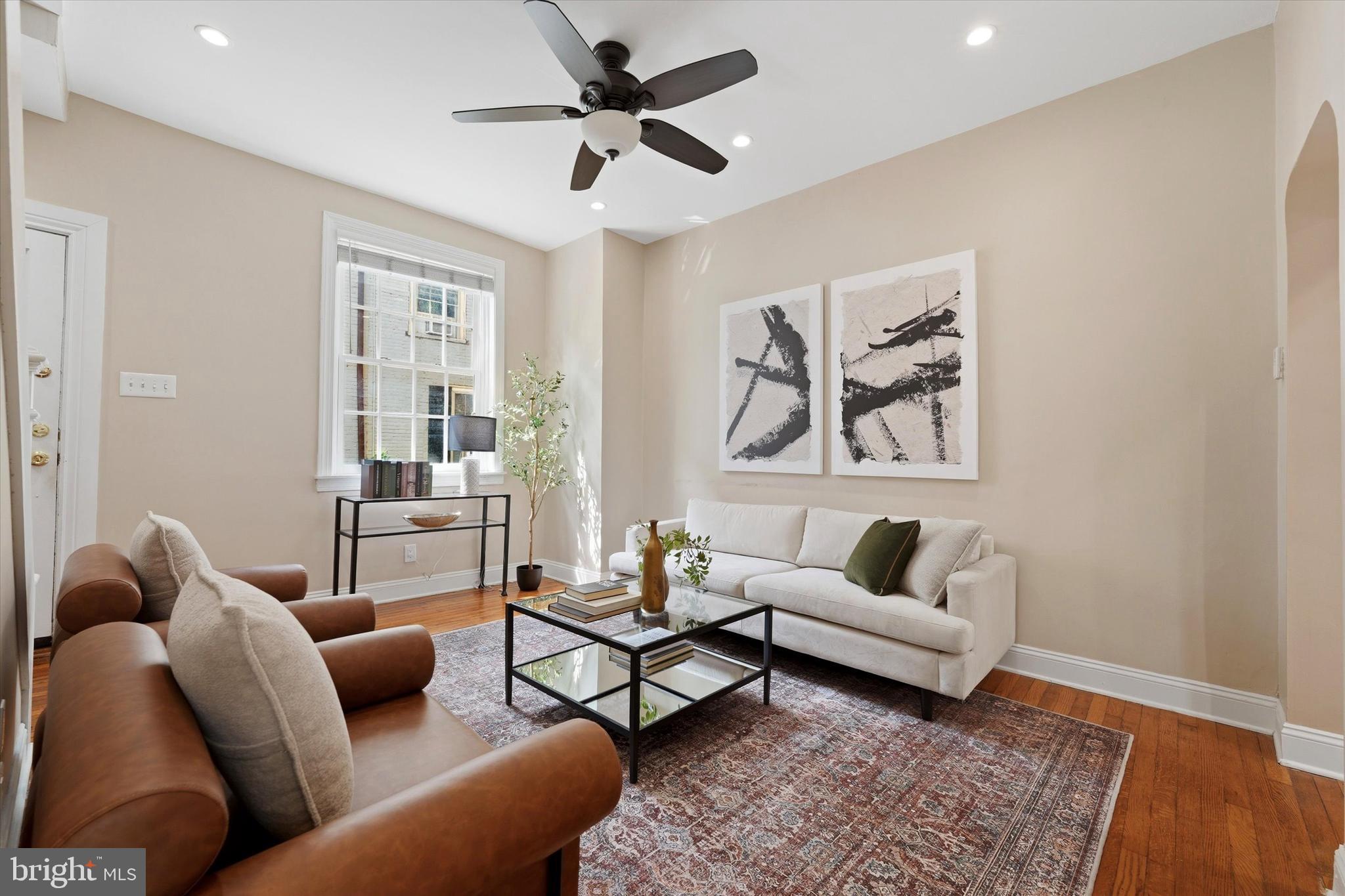WASHINGTON SQ WEST - Residential