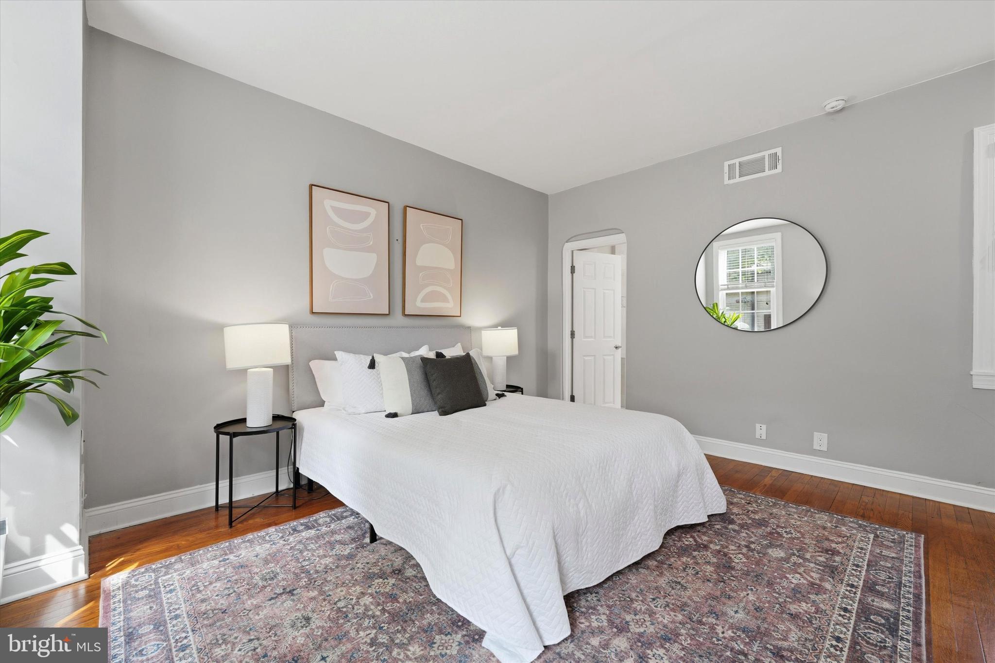 WASHINGTON SQ WEST - Residential