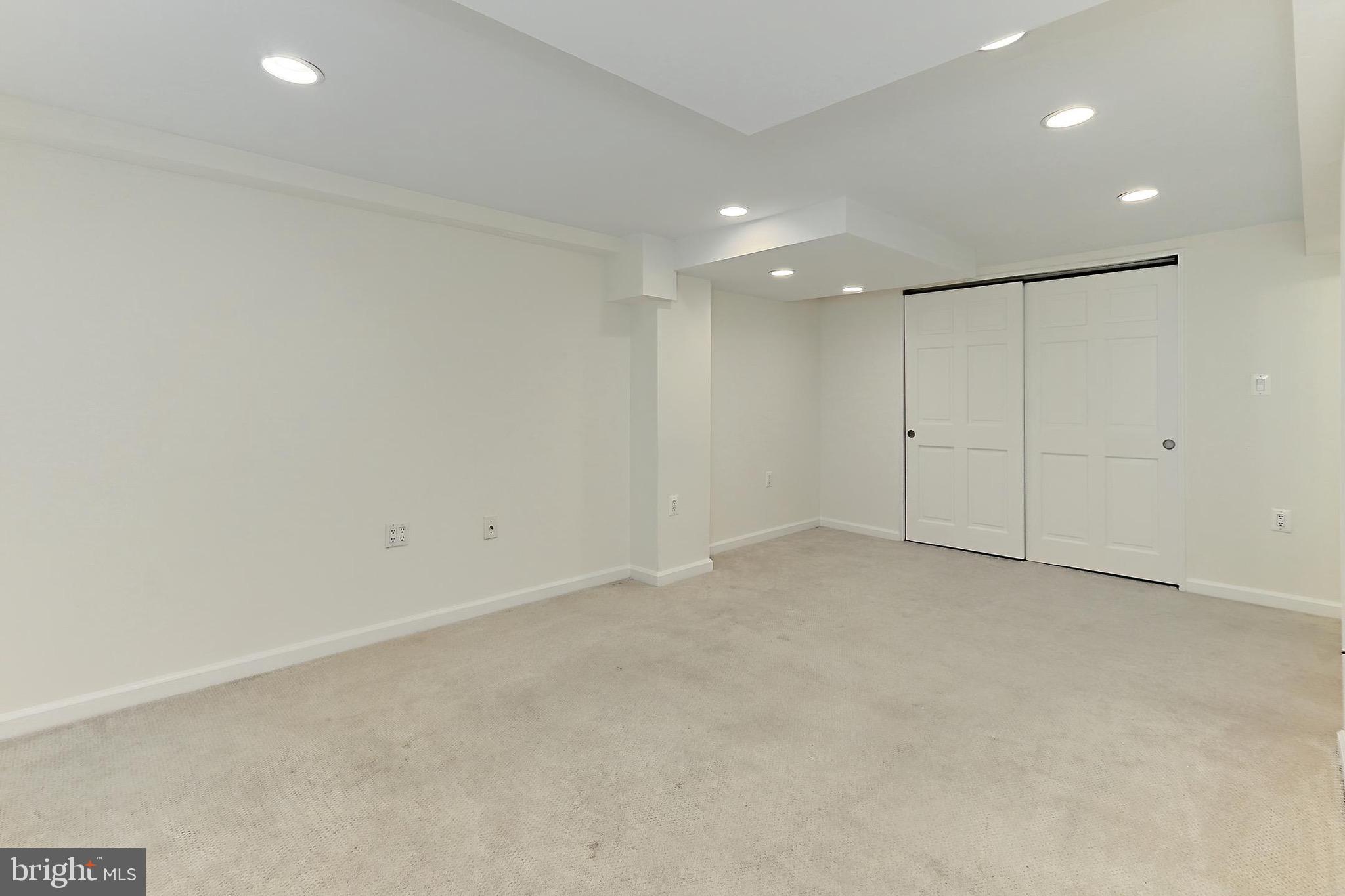 VIRGINIA FOREST - Residential