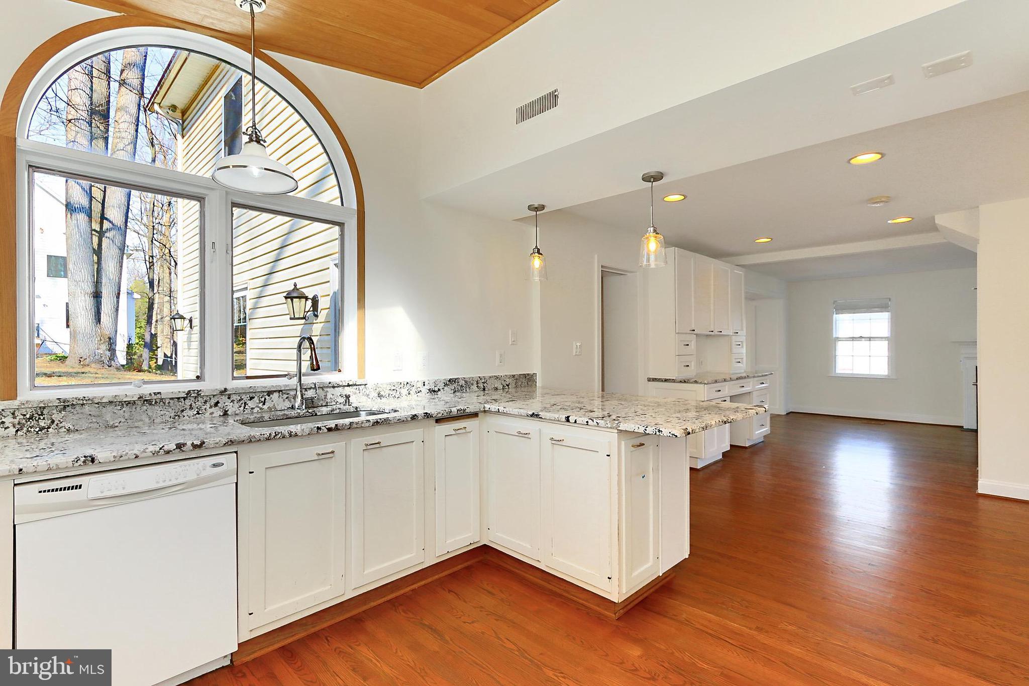 VIRGINIA FOREST - Residential