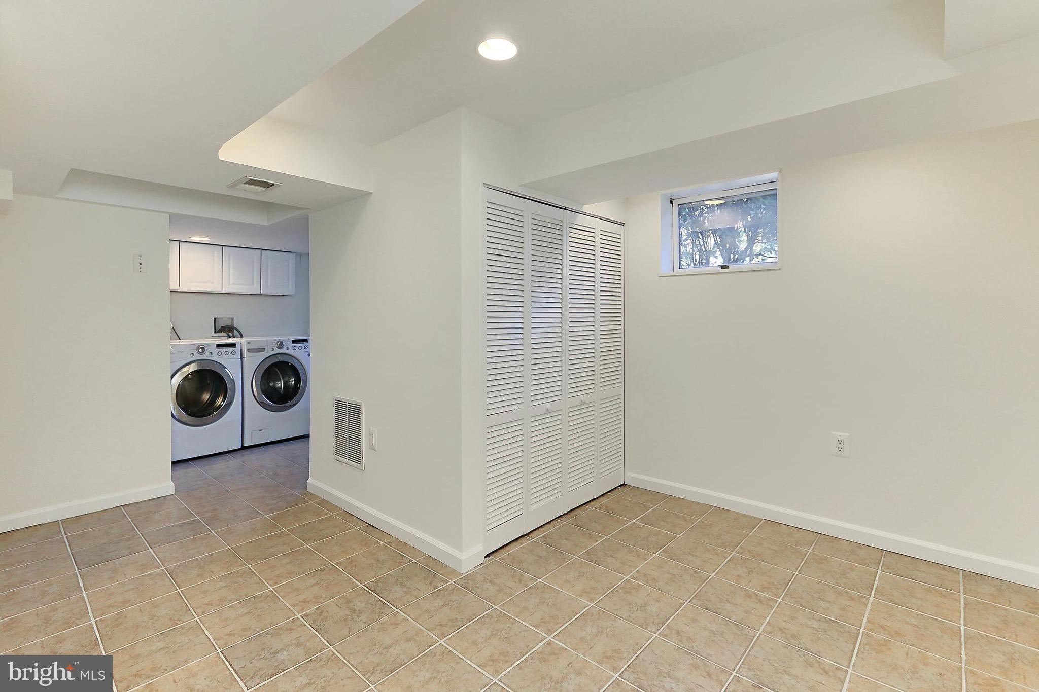 VIRGINIA FOREST - Residential