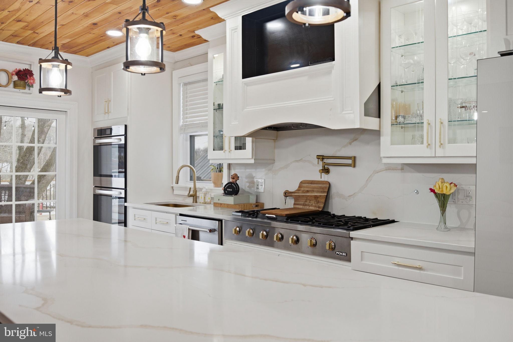 BLENHEIM MANOR - Residential