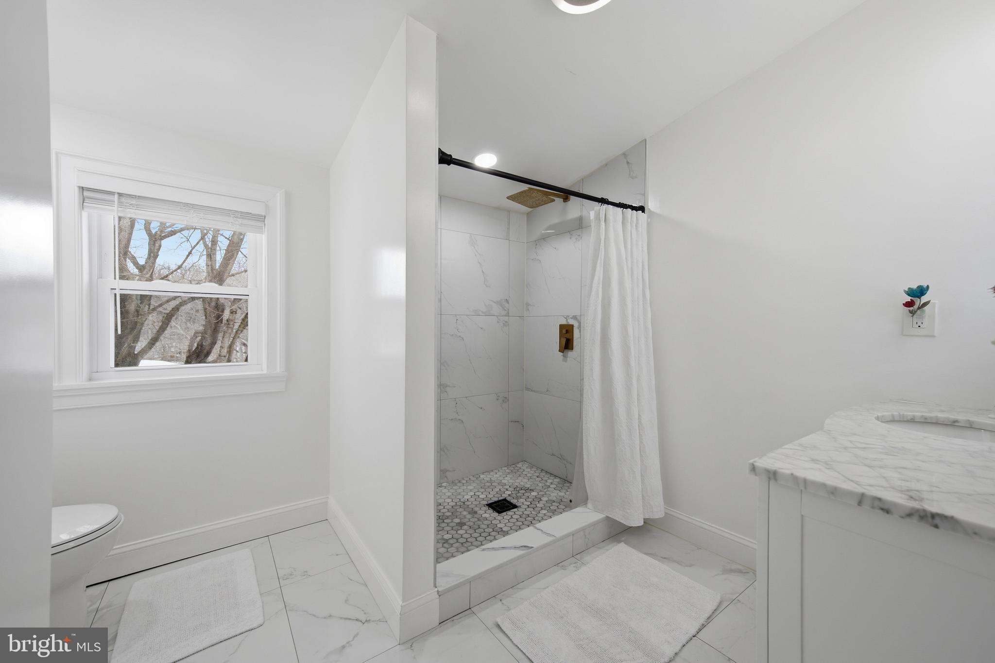 BLENHEIM MANOR - Residential