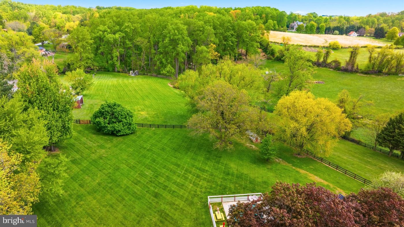 BLENHEIM MANOR - Residential