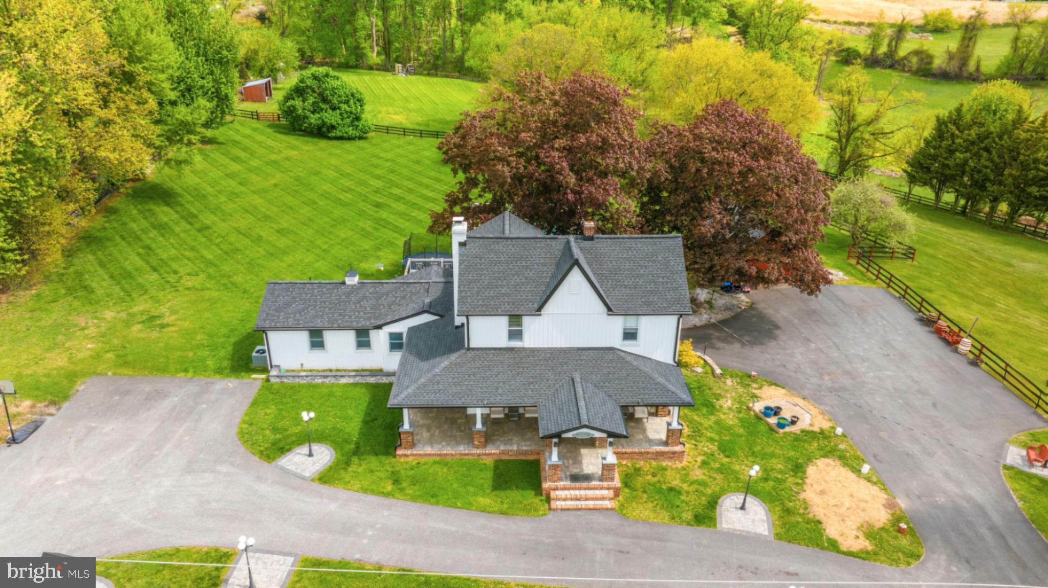 BLENHEIM MANOR - Residential