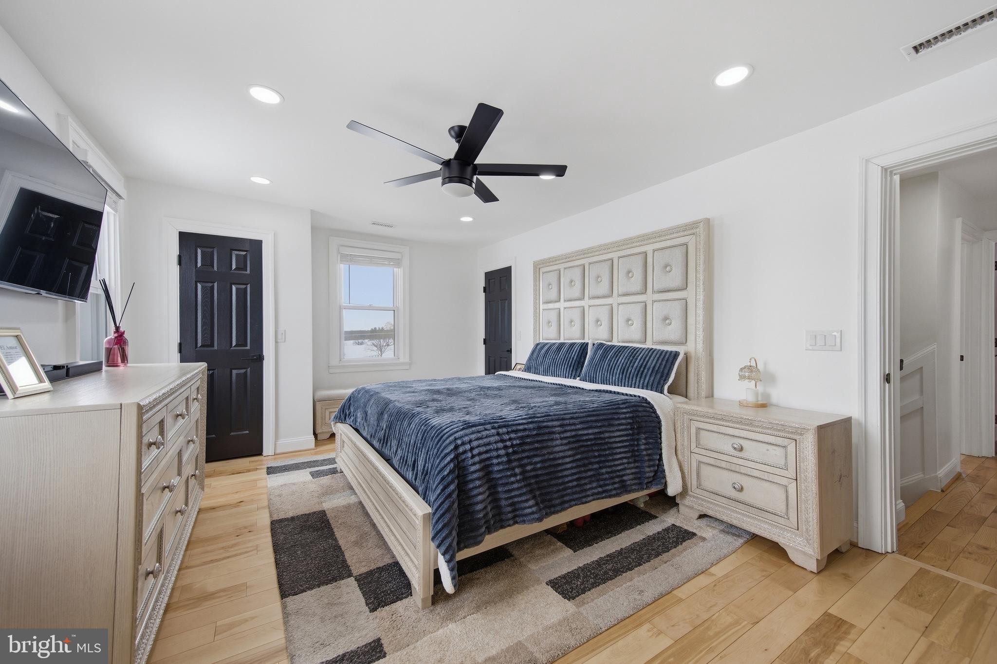 BLENHEIM MANOR - Residential