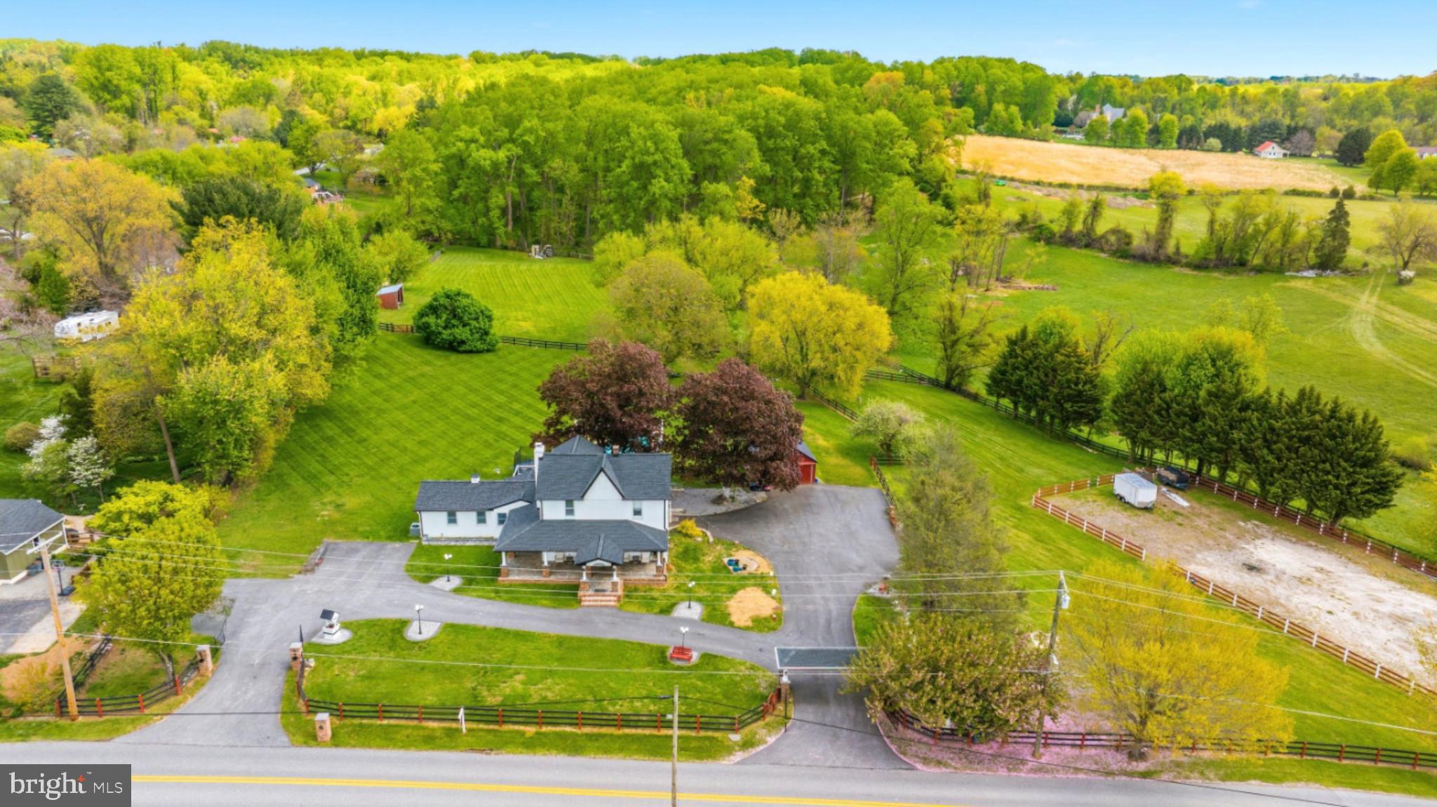 BLENHEIM MANOR - Residential