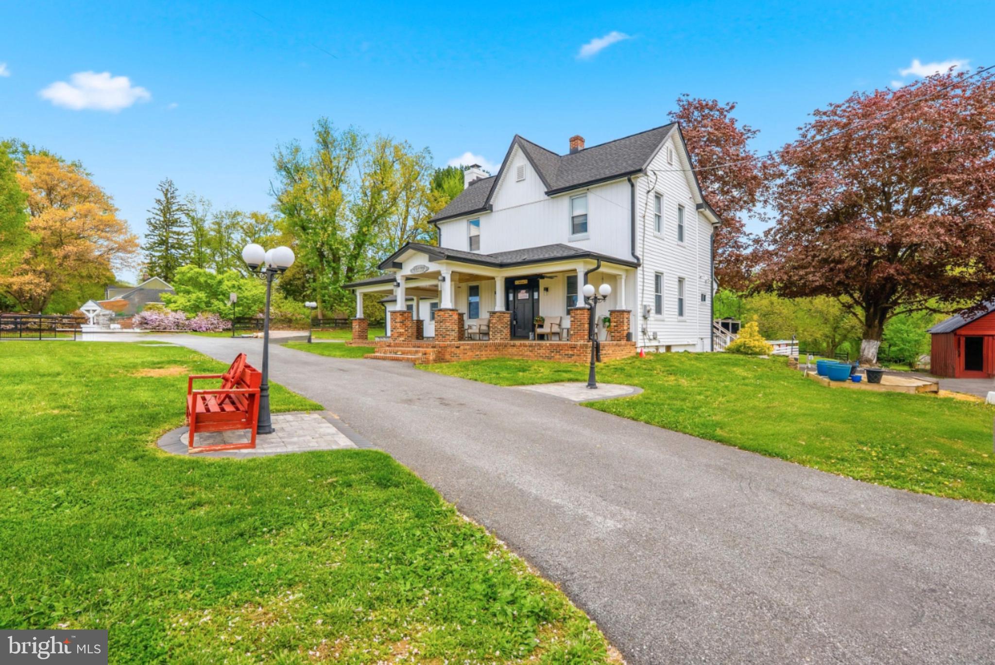 BLENHEIM MANOR - Residential
