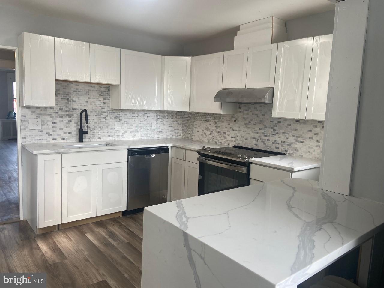 MAYFAIR - Residential