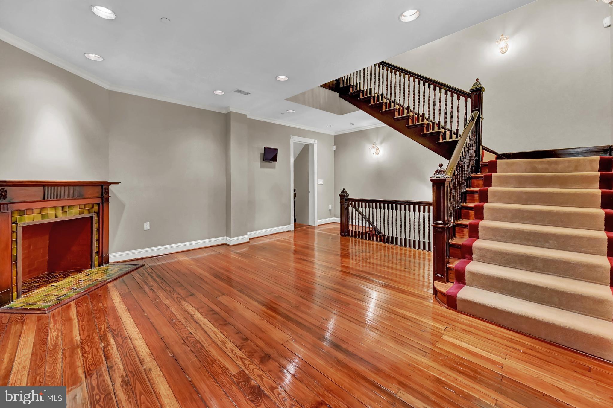 MOUNT VERNON - Residential