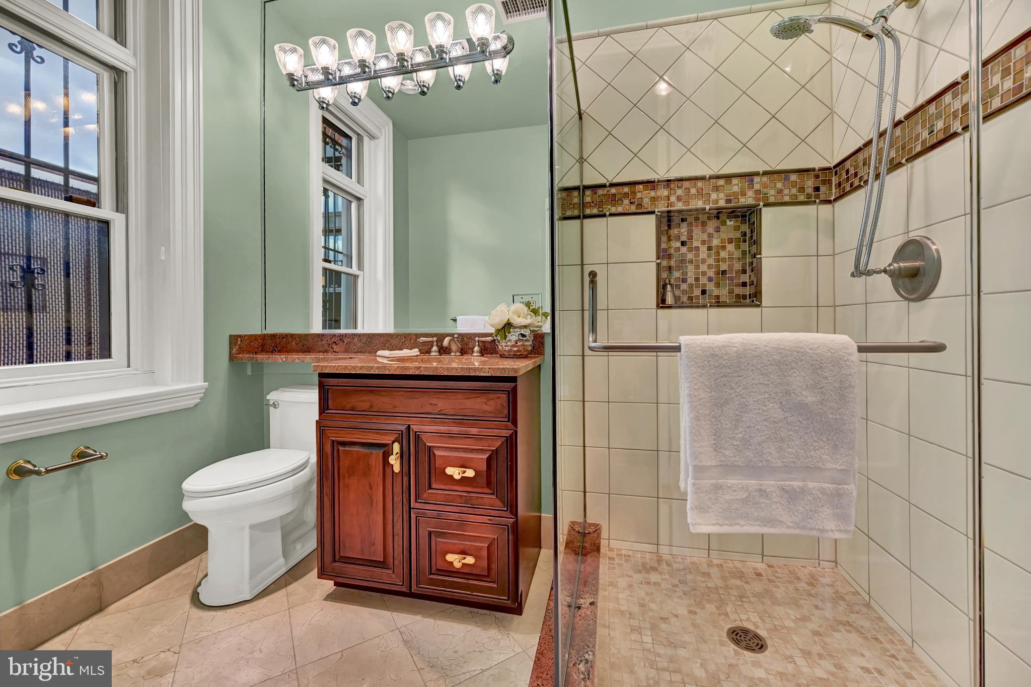 MOUNT VERNON - Residential