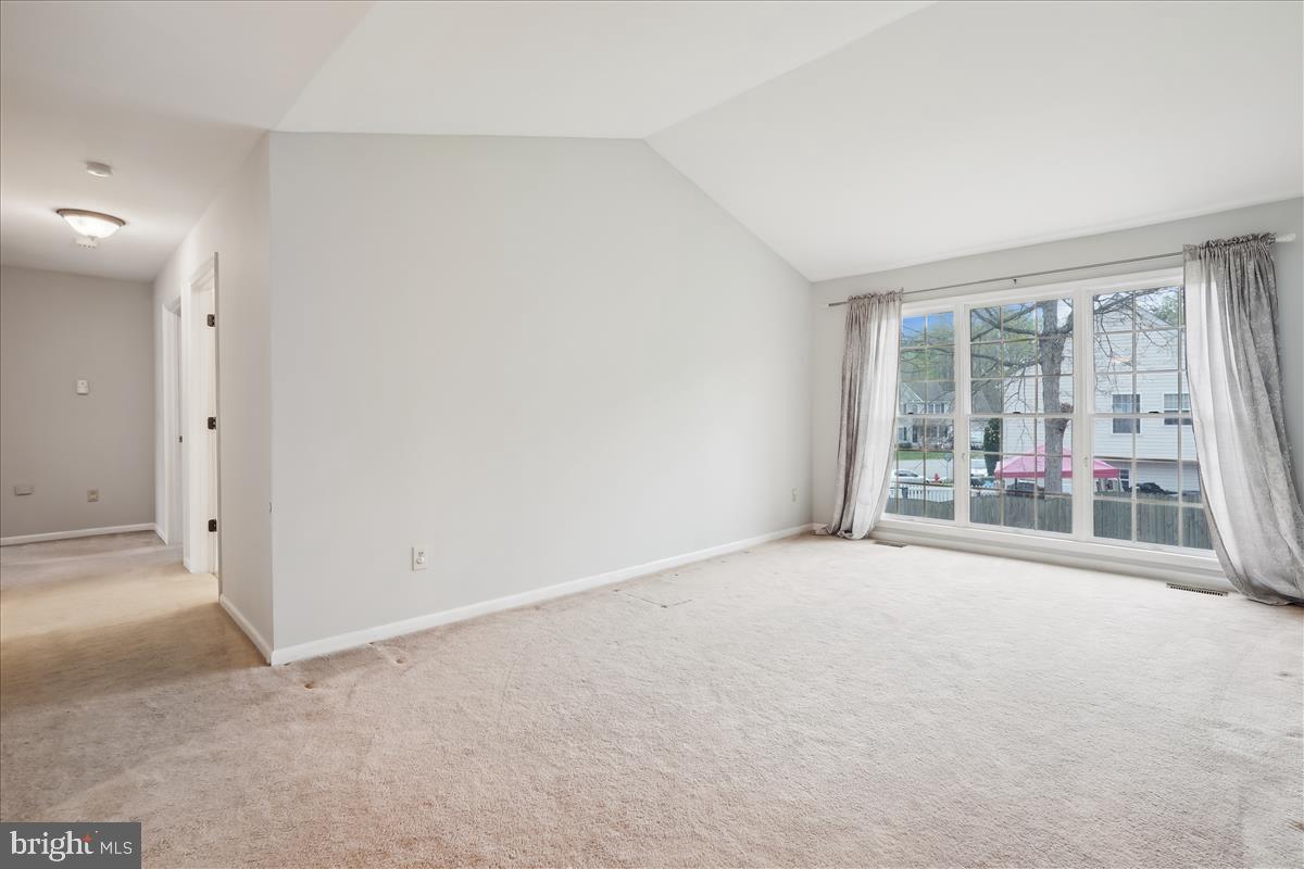 RED ROSE VILLAGE - Residential