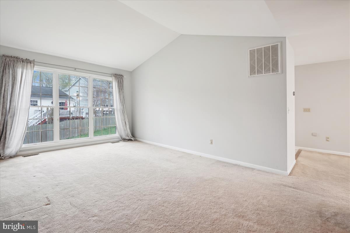 RED ROSE VILLAGE - Residential