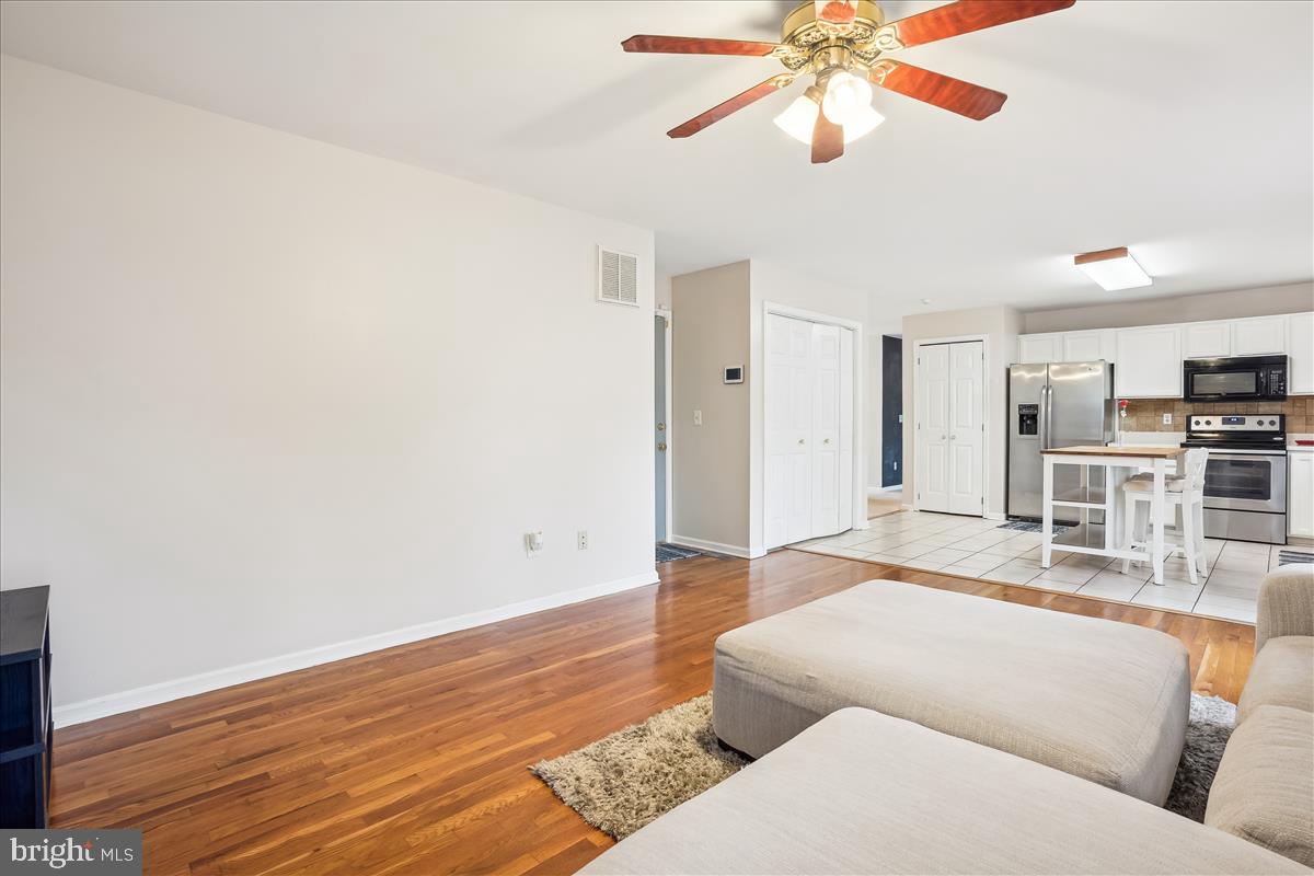 RED ROSE VILLAGE - Residential