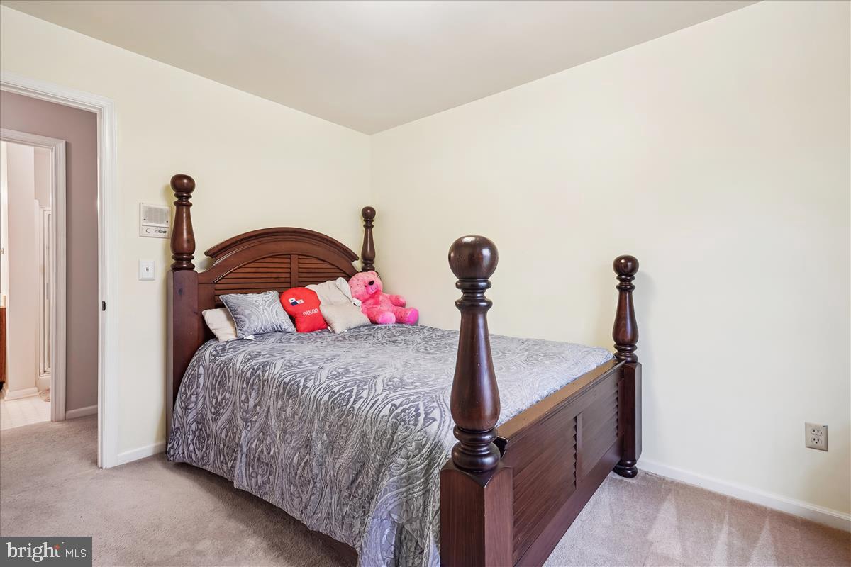 RED ROSE VILLAGE - Residential