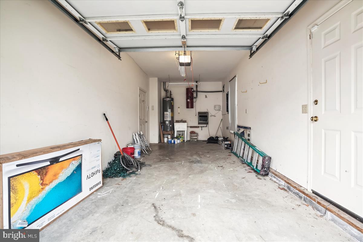 RED ROSE VILLAGE - Residential