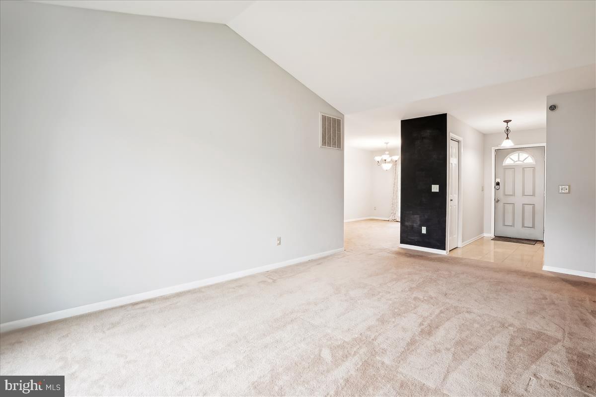 RED ROSE VILLAGE - Residential