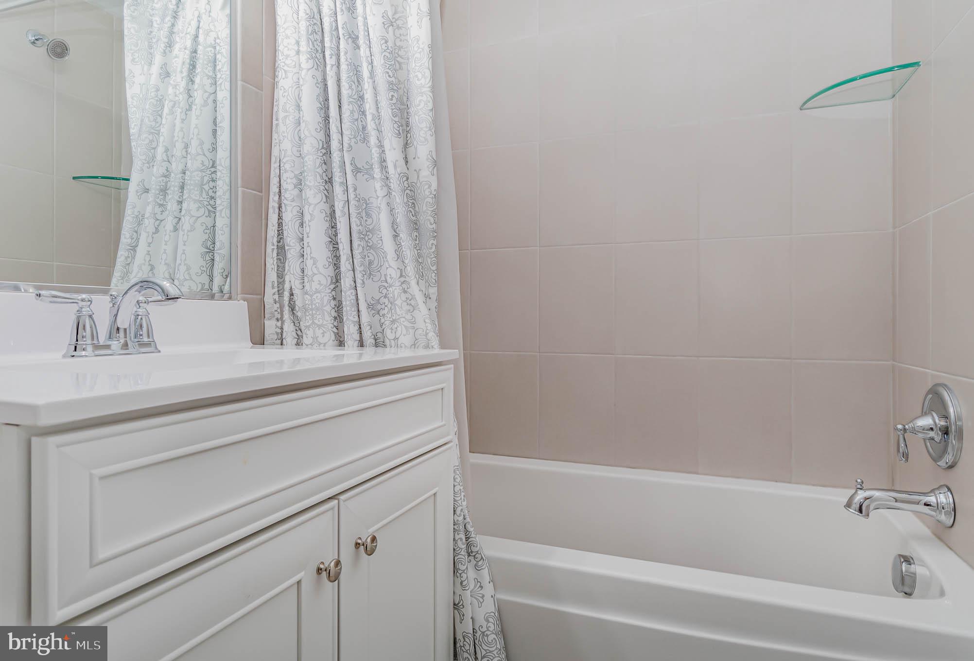 TOWSON MANOR VILLAGE - Residential