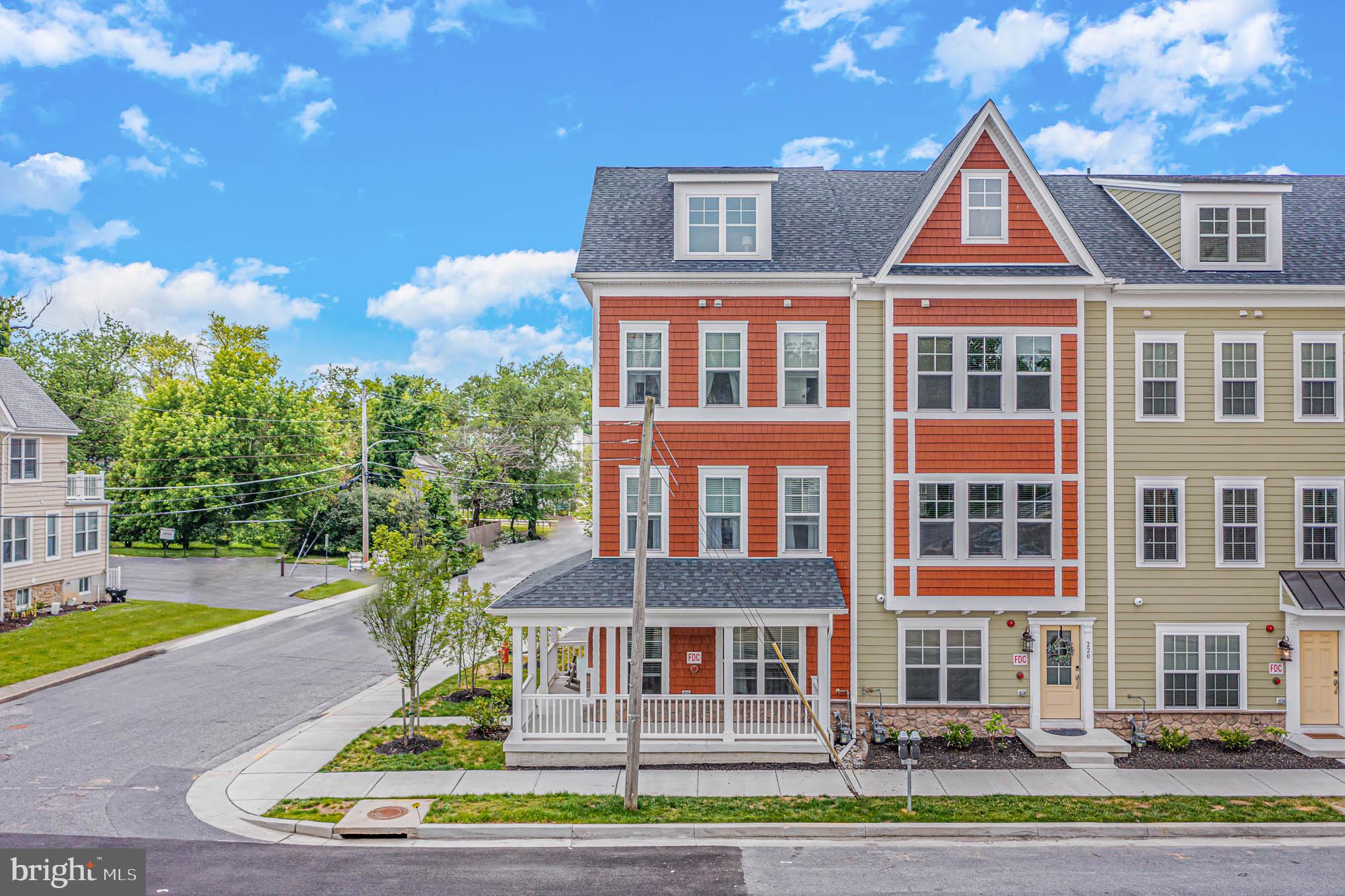 TOWSON MANOR VILLAGE - Residential