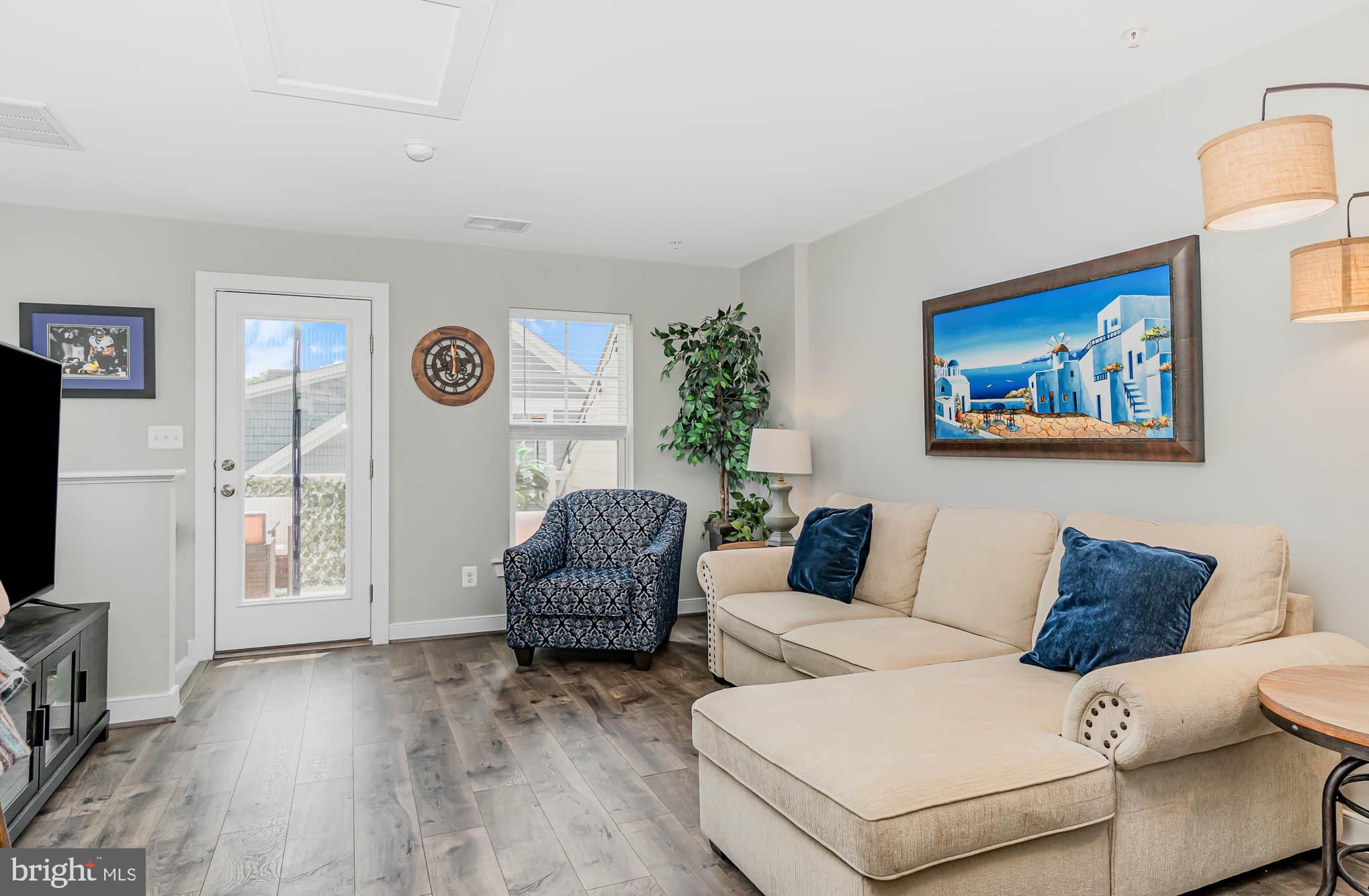 TOWSON MANOR VILLAGE - Residential