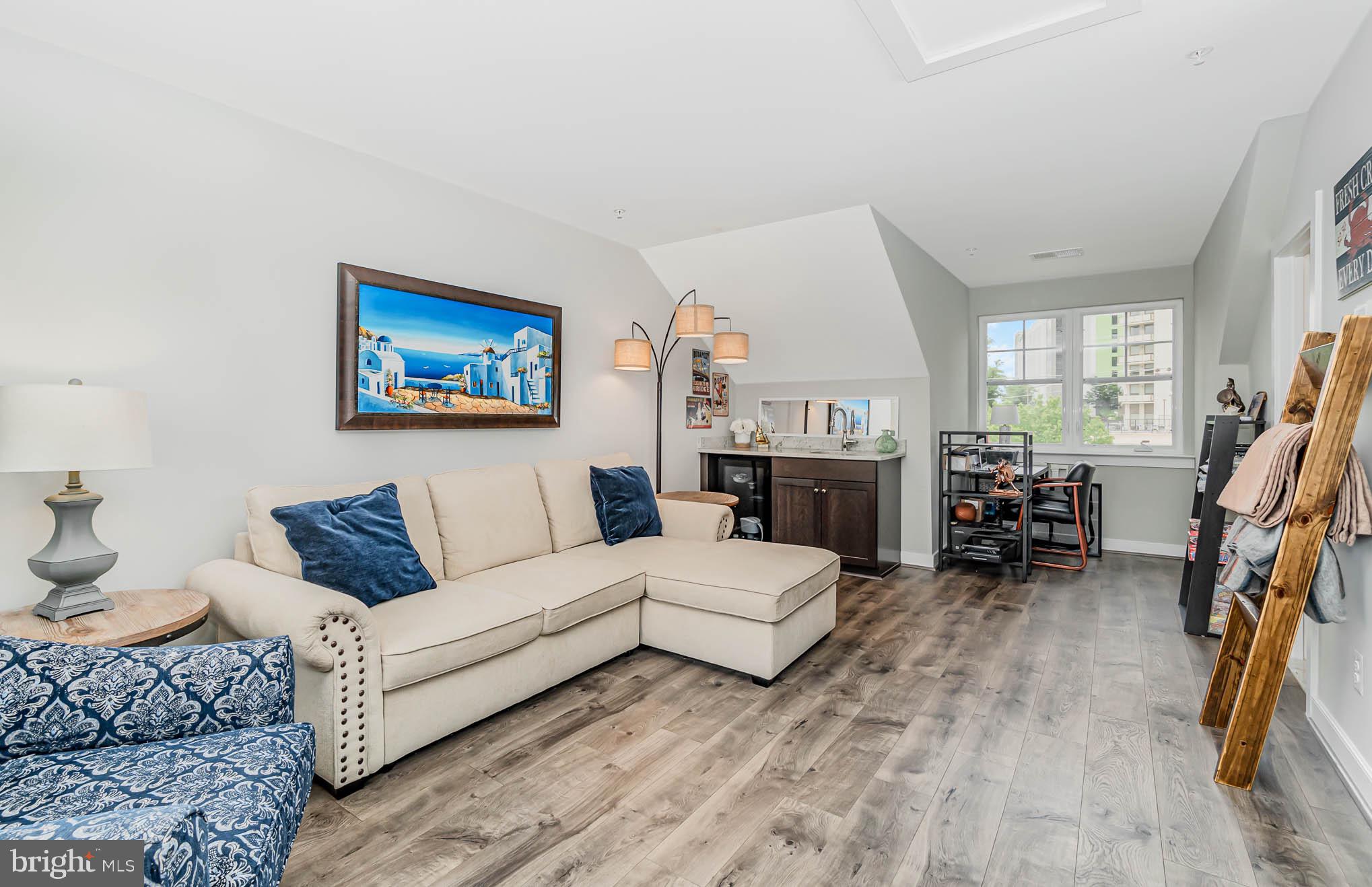 TOWSON MANOR VILLAGE - Residential