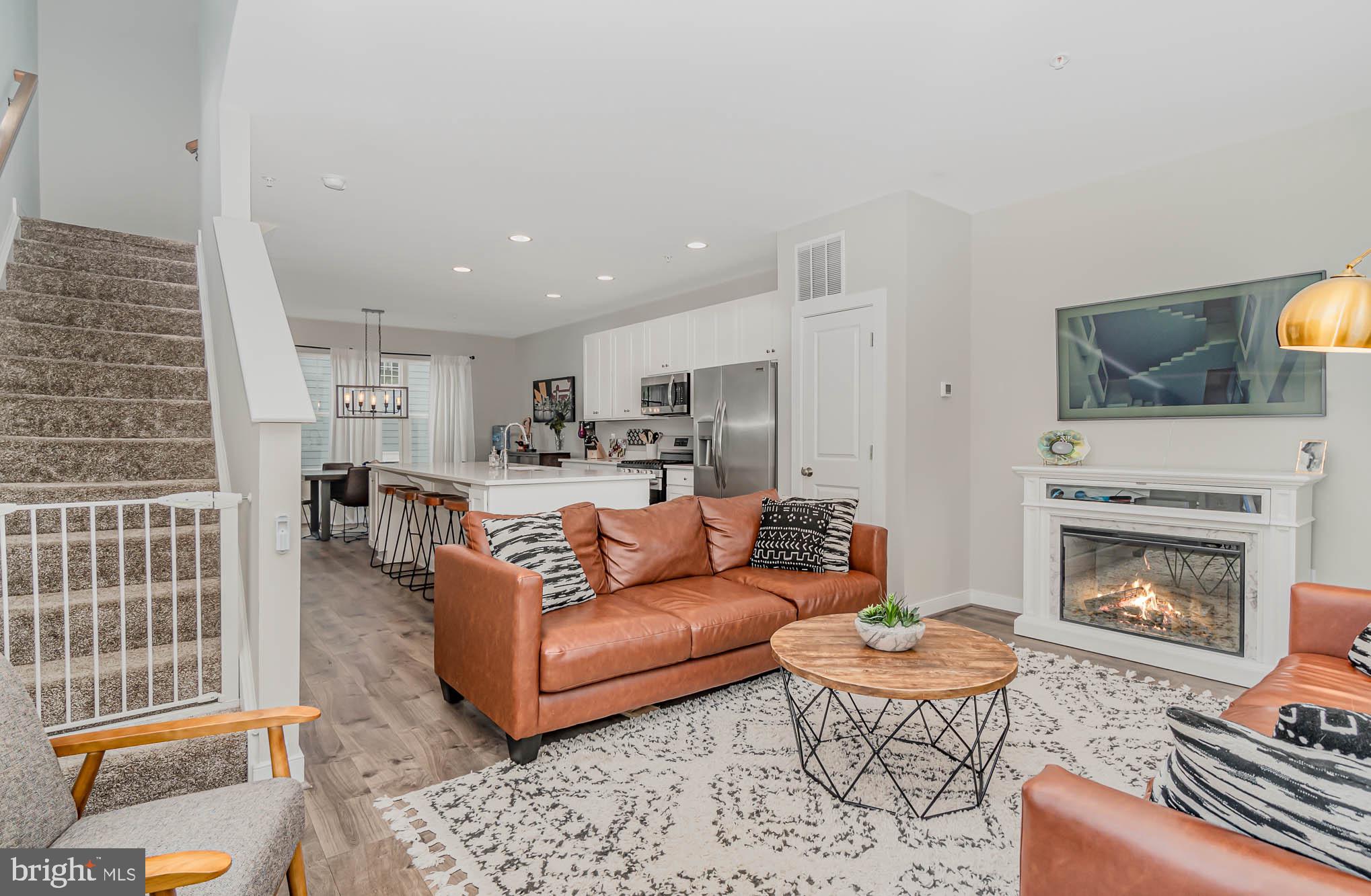 TOWSON MANOR VILLAGE - Residential