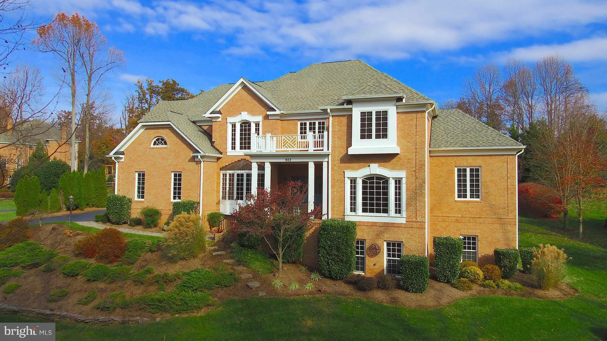 903 Falls Manors Court, Great Falls, VA 22066