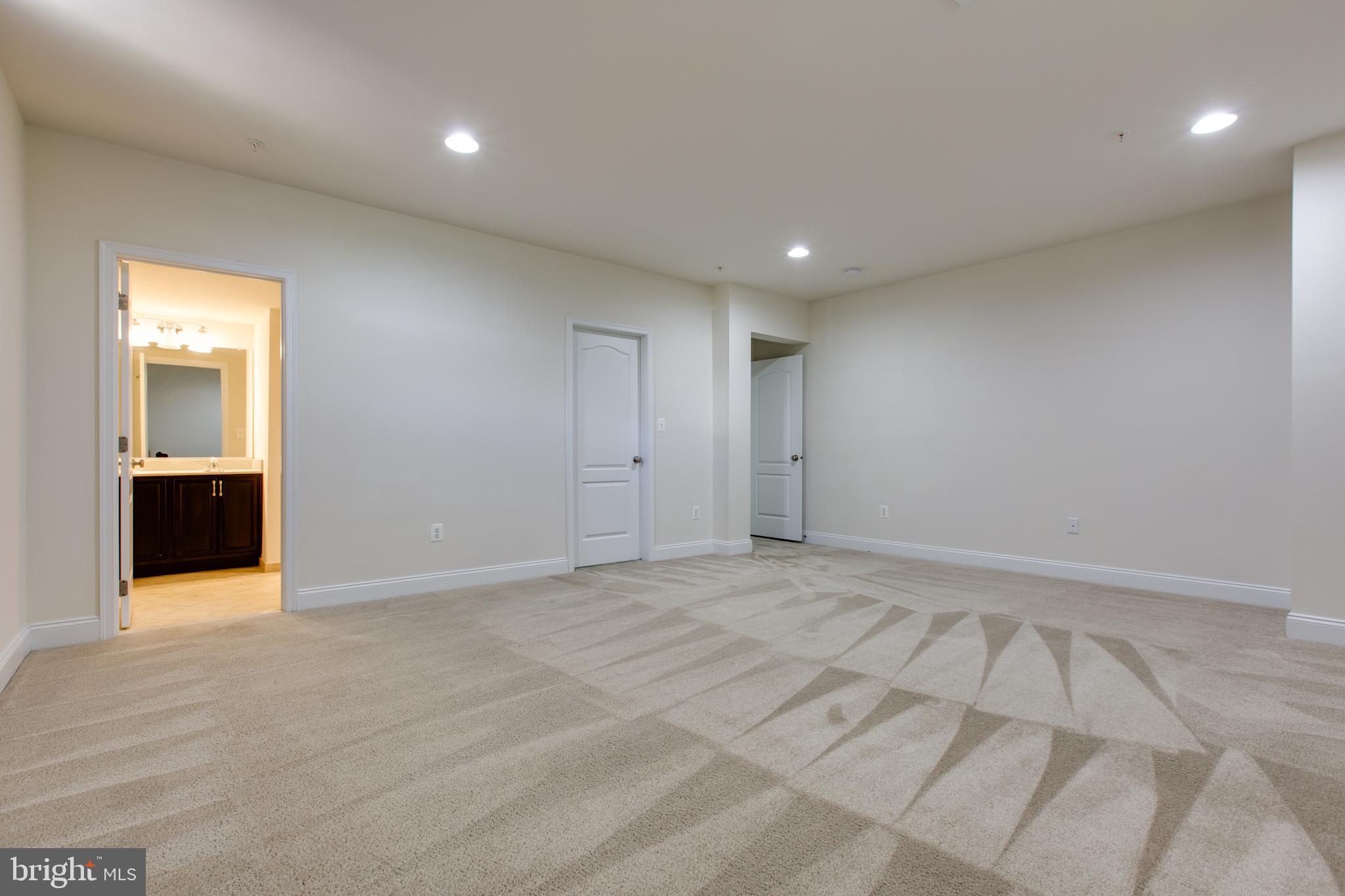 ARUNDEL PRESERVE - Residential Lease