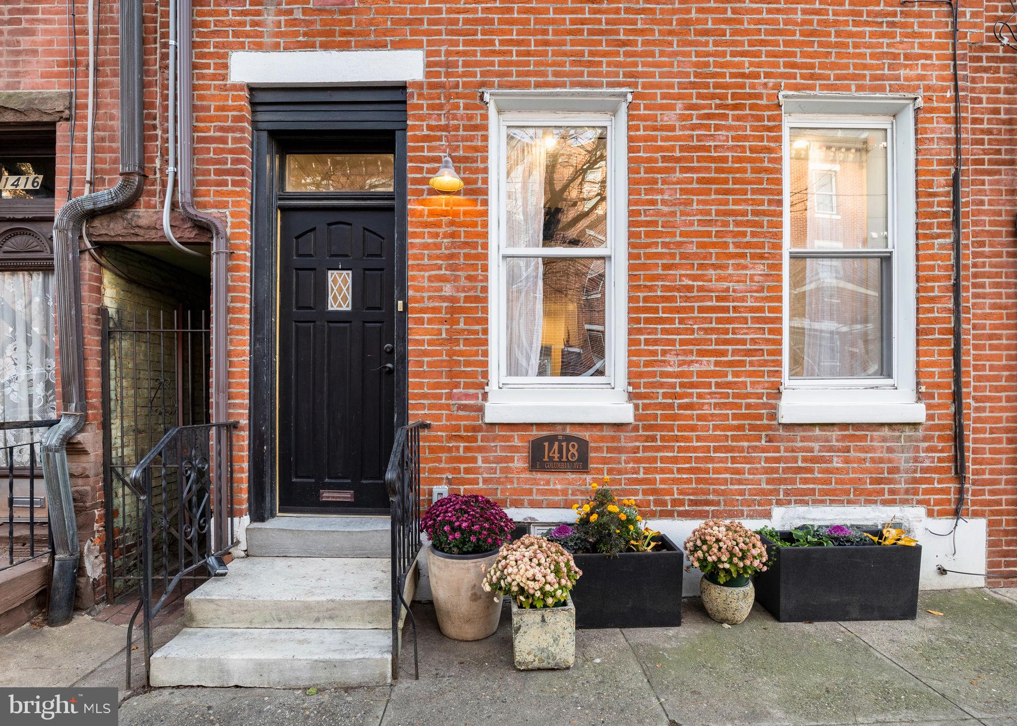 1418 E COLUMBIA AVENUE