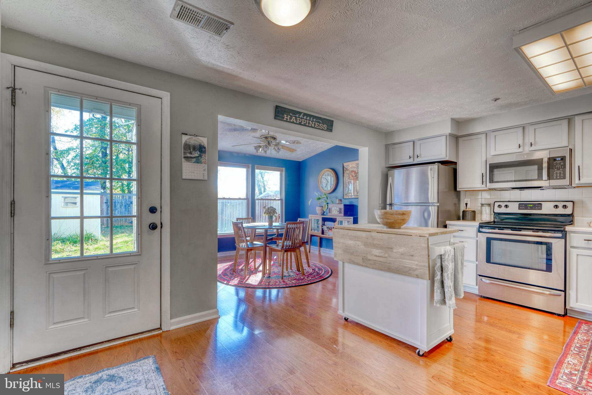 BRENTWOOD CONDO - Residential