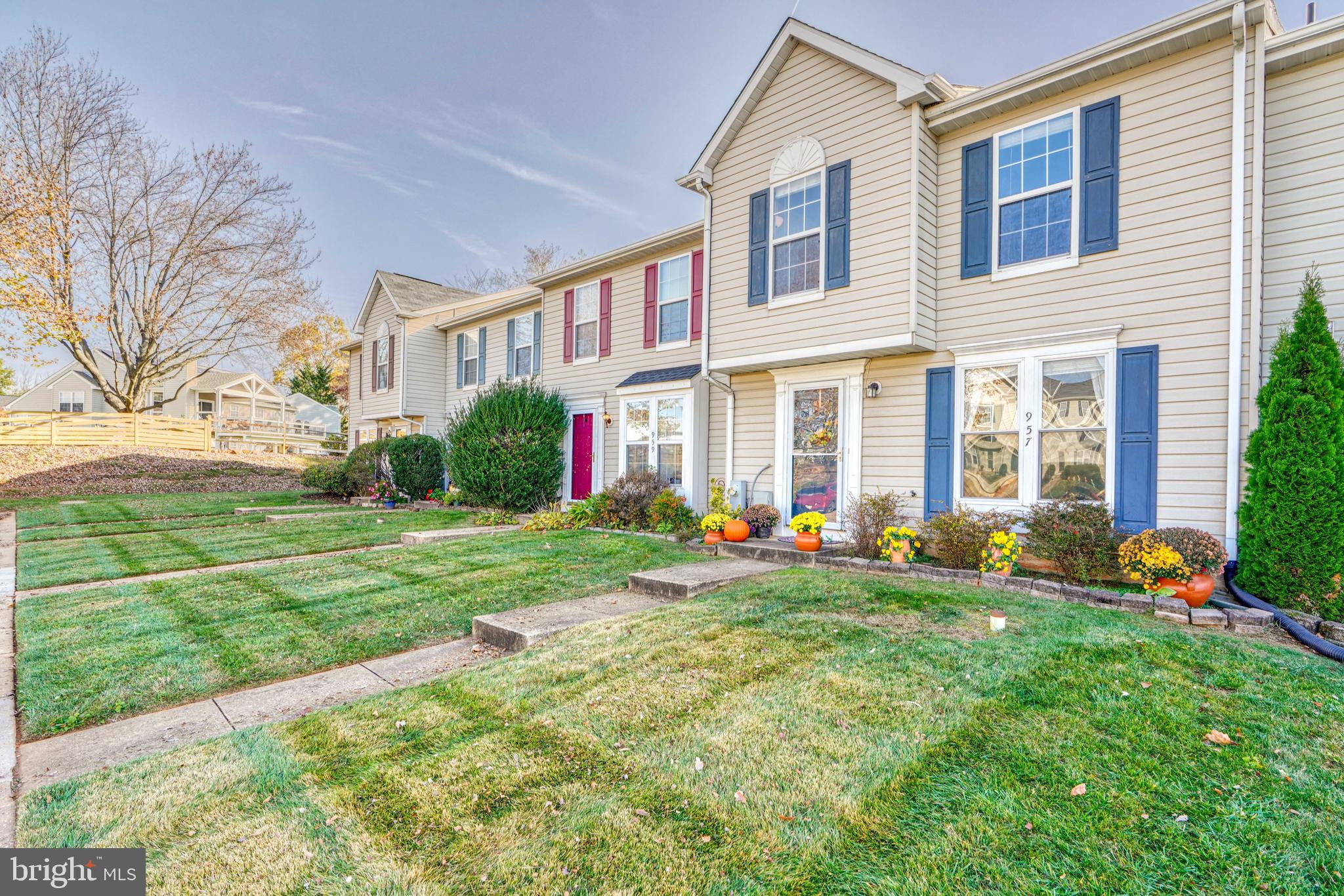 BRENTWOOD CONDO - Residential