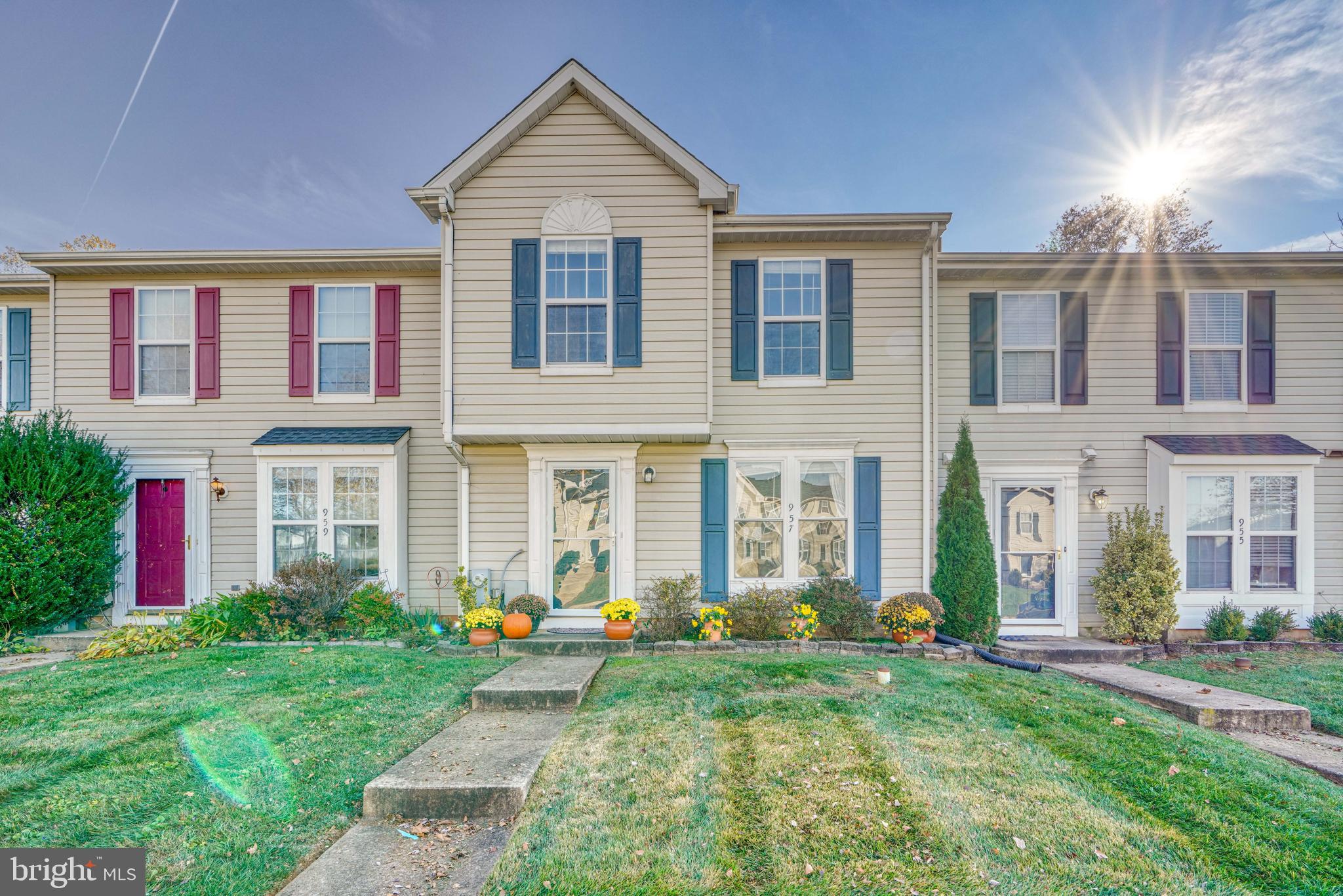 BRENTWOOD CONDO - Residential